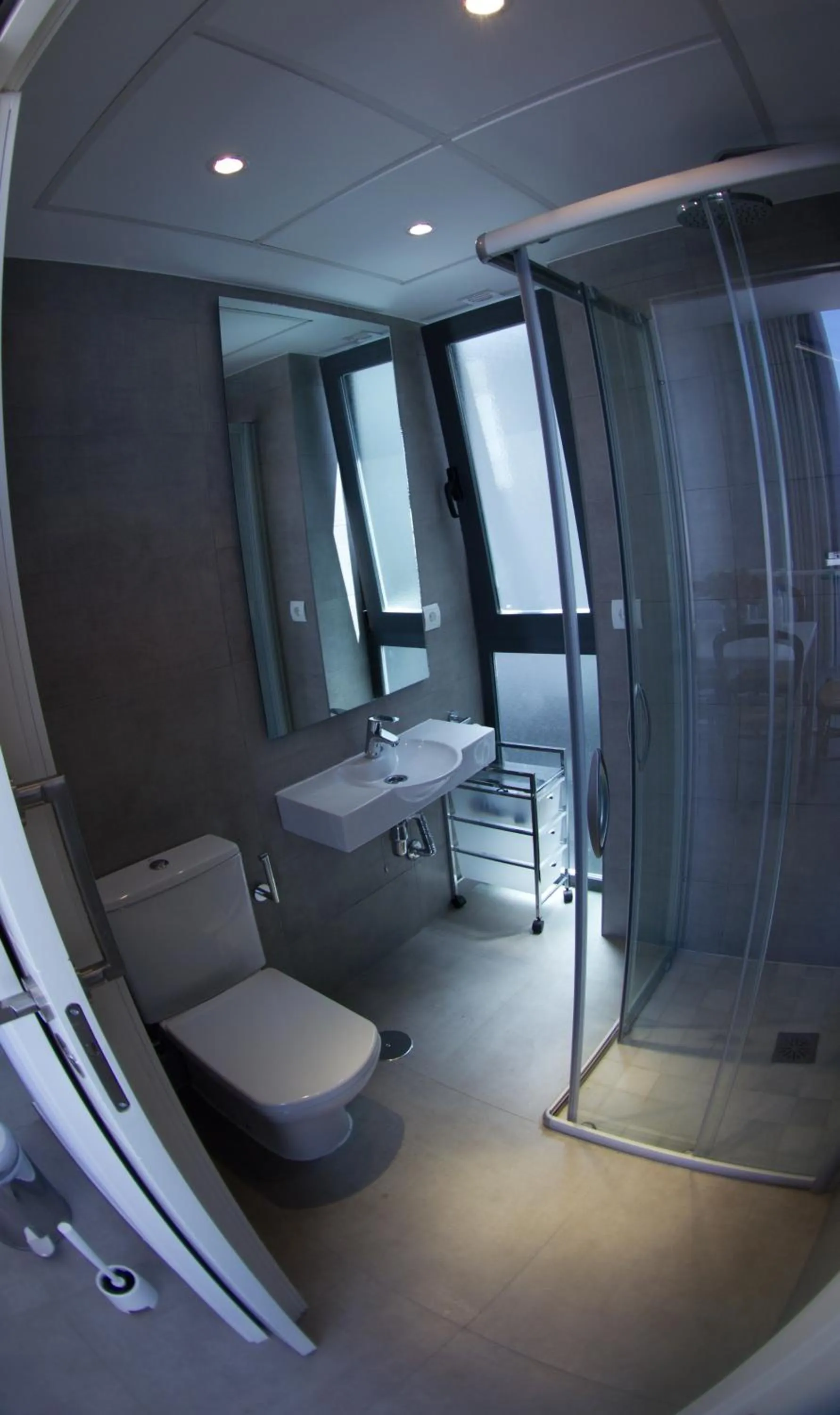 Bathroom in Life Apartments Alberto Lista