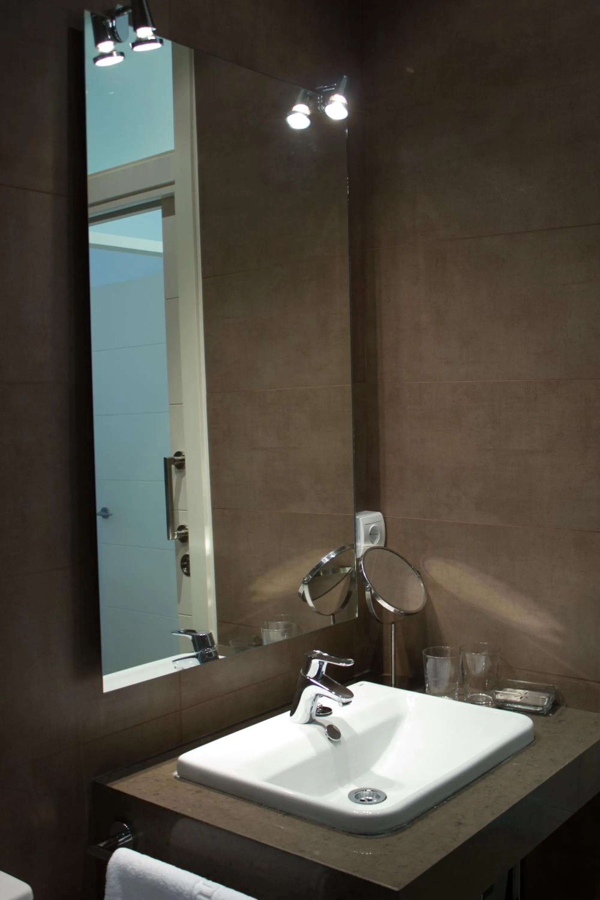 Bathroom in Life Apartments Alberto Lista