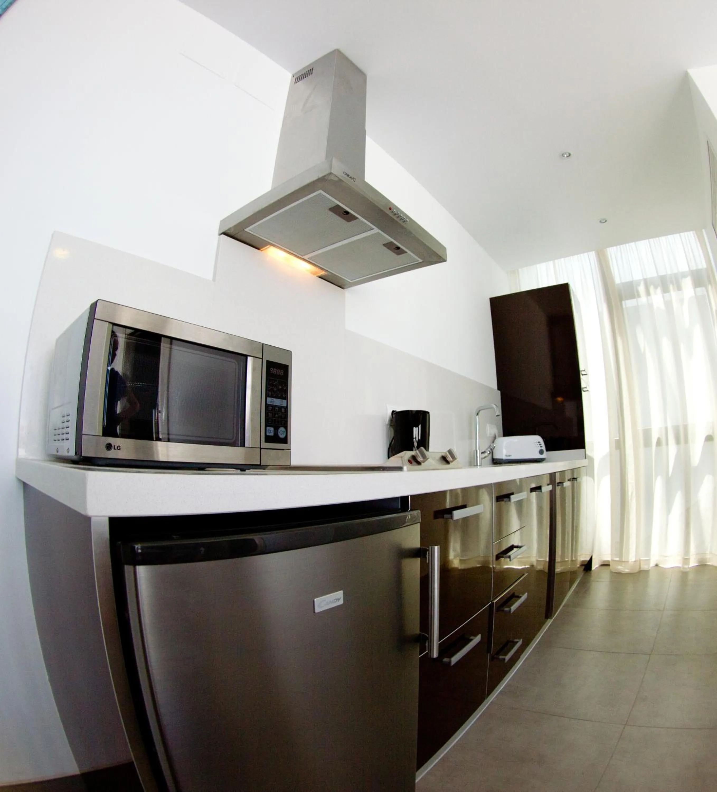 Kitchen or kitchenette in Life Apartments Alberto Lista