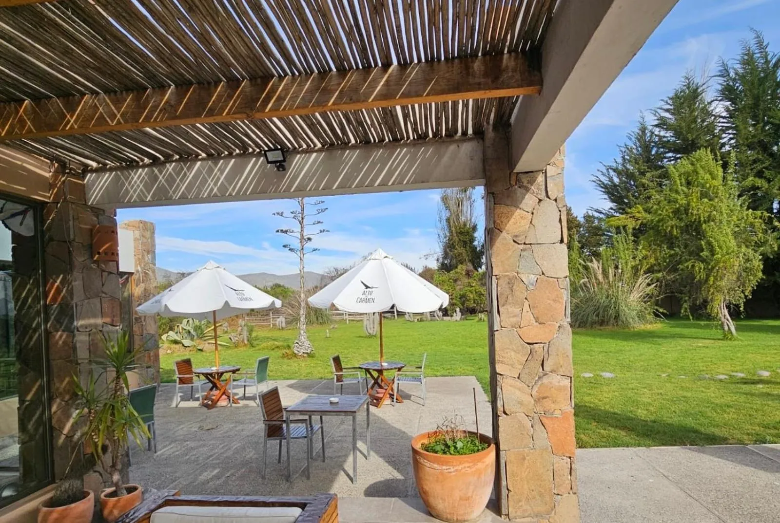 Garden in Hotel Limari