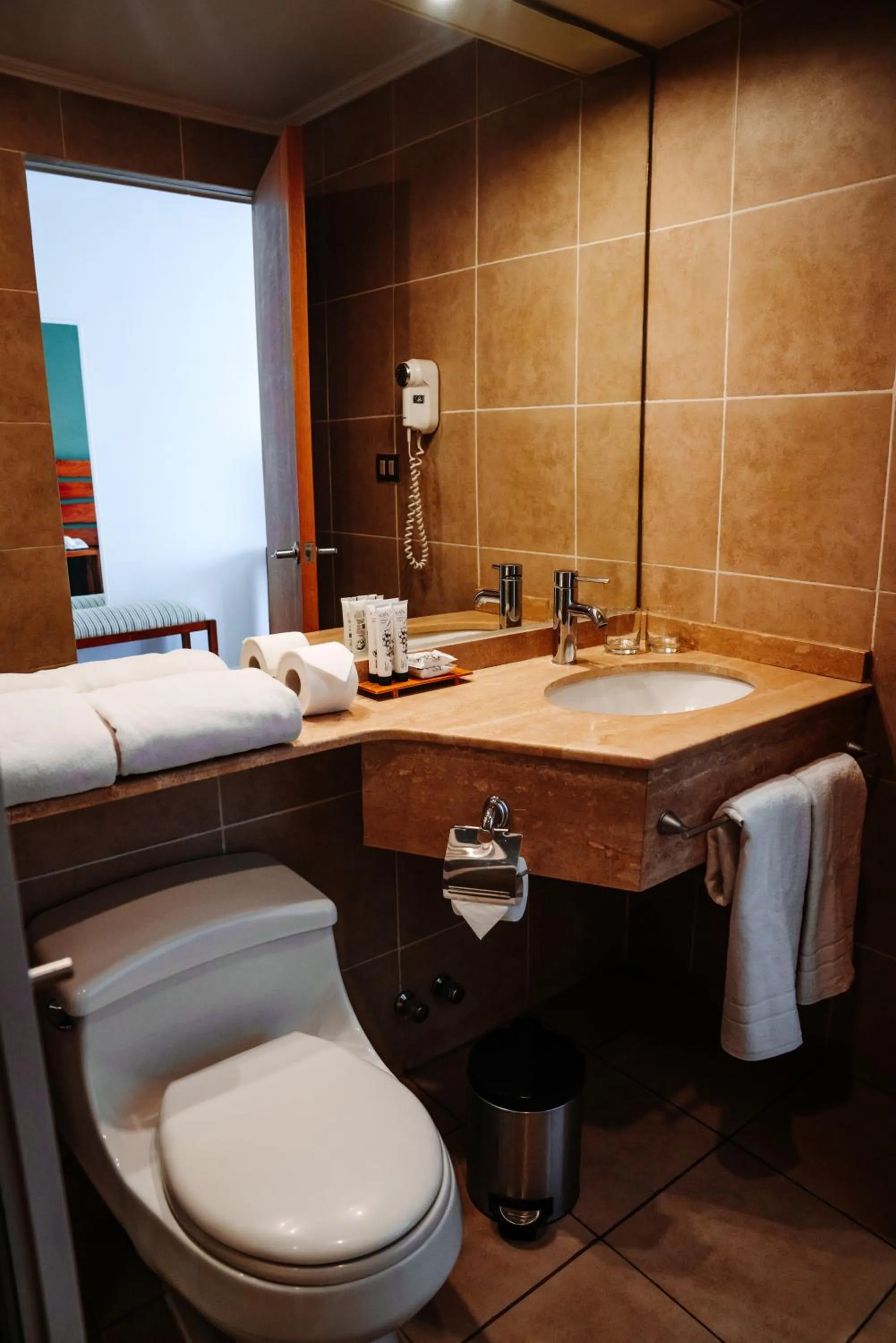 Toilet in Hotel Limari