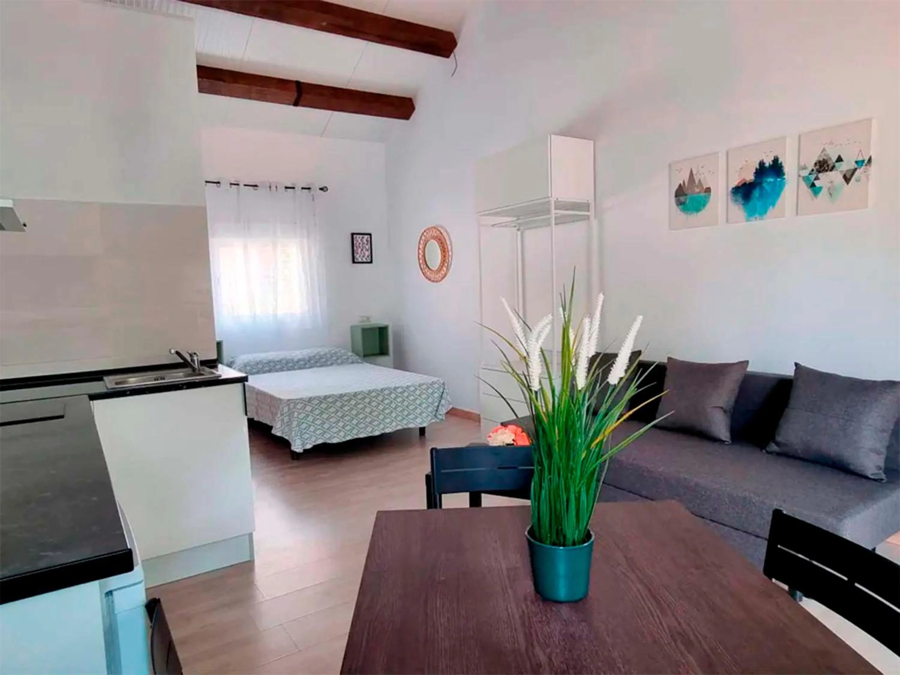 Kitchen or kitchenette, Bed in Complejo Bubal Formigal 3000