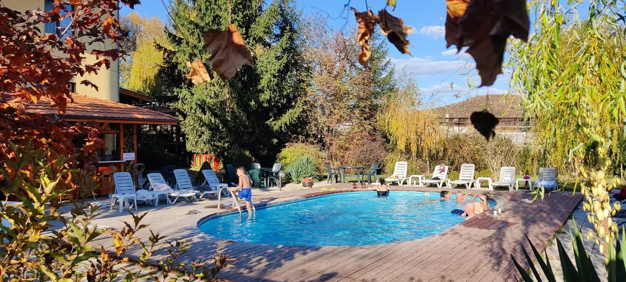 Autumn in Family Hotel Iv