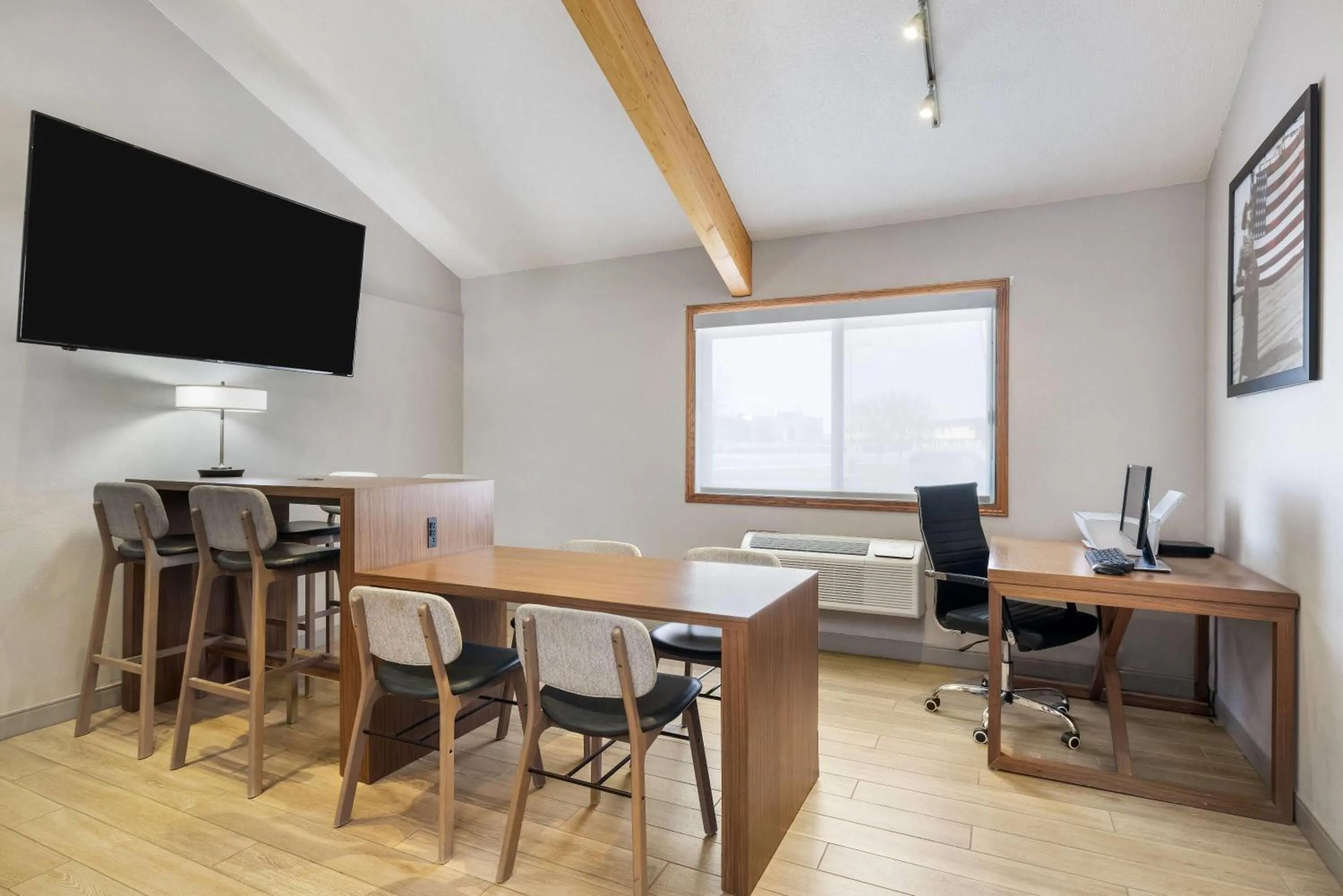 Business facilities in AmericInn by Wyndham Valley City Conference Center