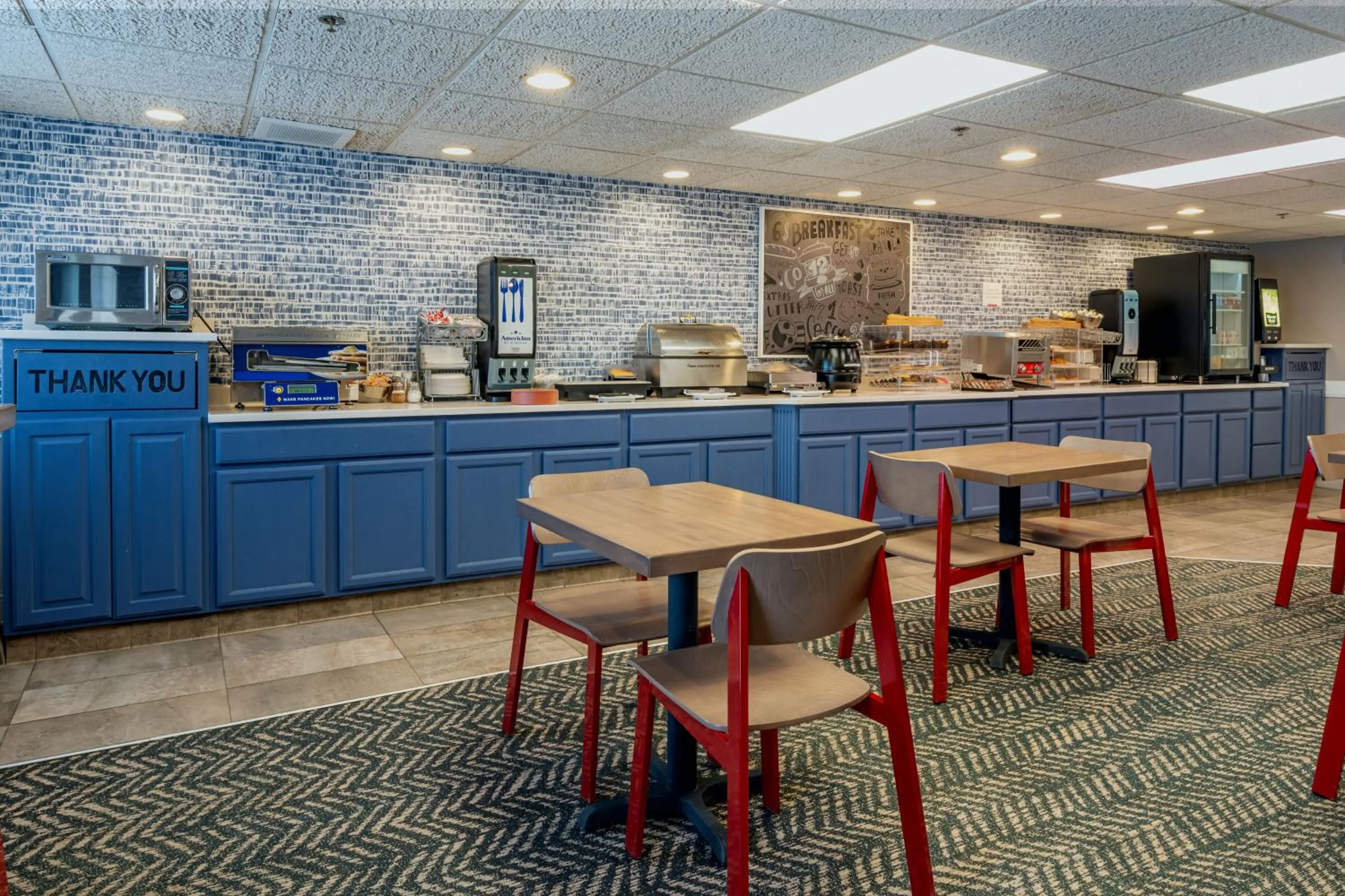 Buffet breakfast in AmericInn by Wyndham Valley City Conference Center