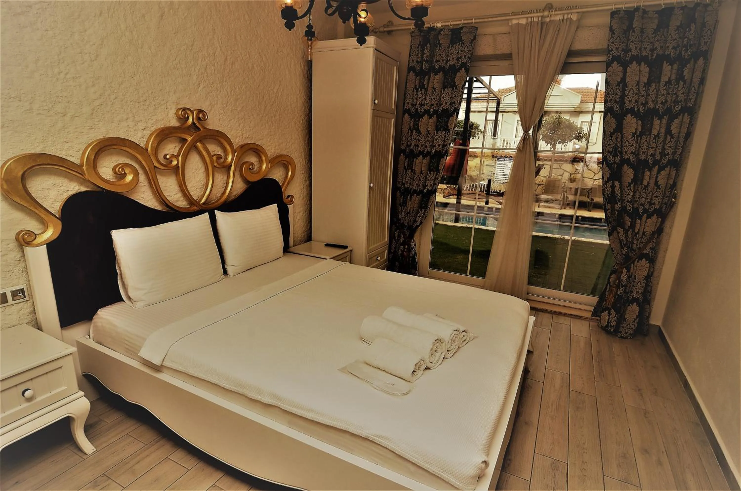 Bed in Grand Alaçatı Butik Hotel