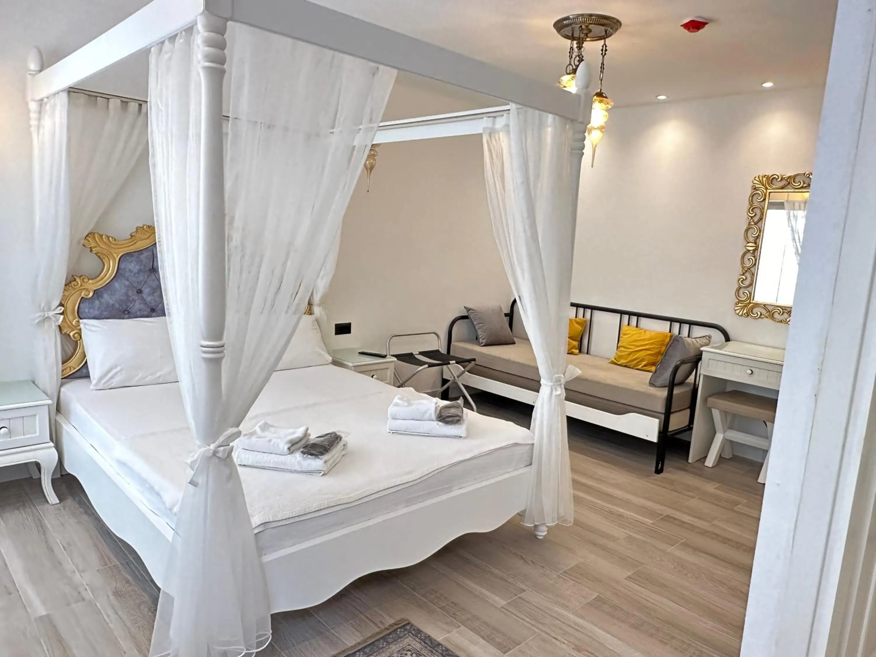 Bed in Grand Alaçatı Butik Hotel