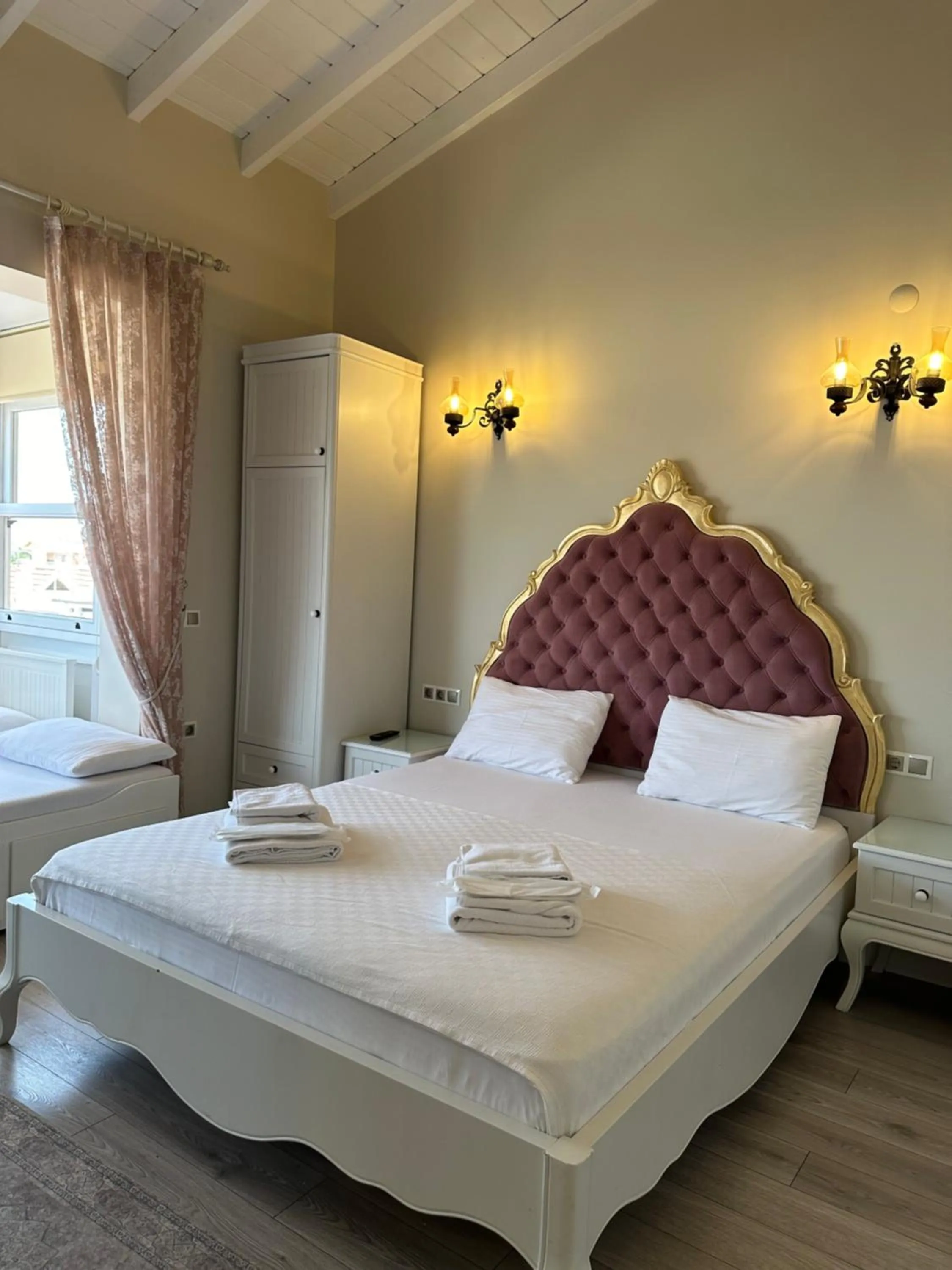 Bed in Grand Alaçatı Butik Hotel