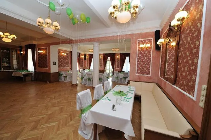 Restaurant/places to eat in Hotel Zámek Berchtold