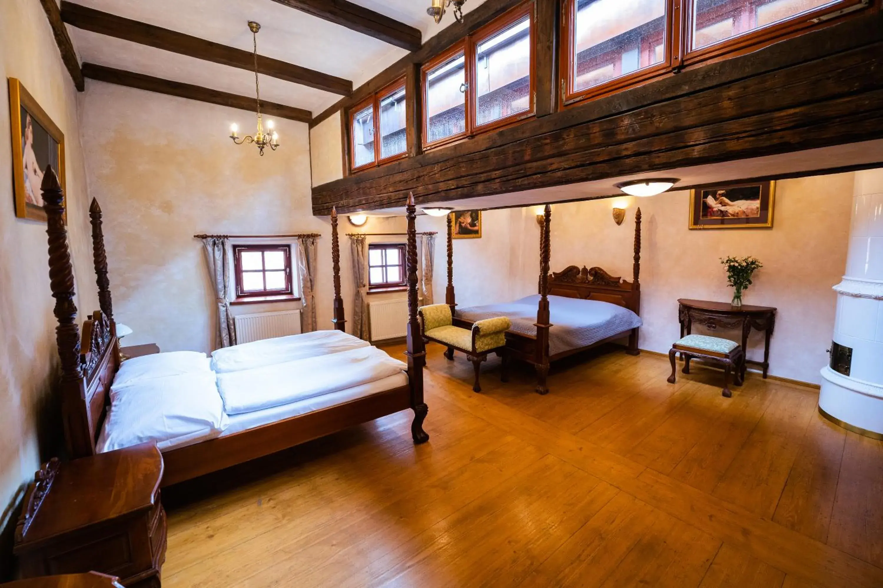 Deluxe Double Room with Bath in Penzion Baroko Deluxe Double Room with Bath in Penzion Baroko