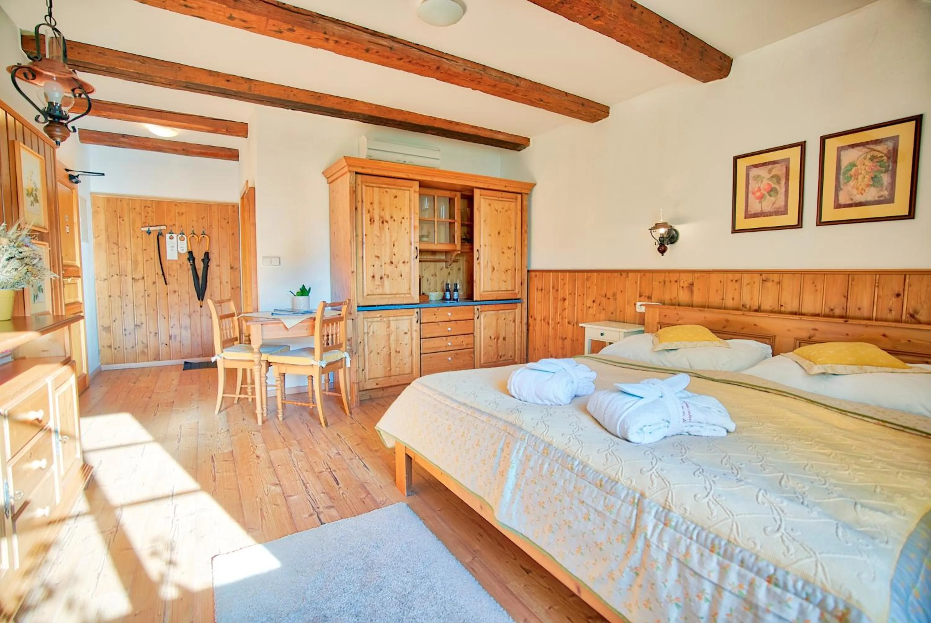 Bed in Apartmán-Hotel Jítravský Dvorec