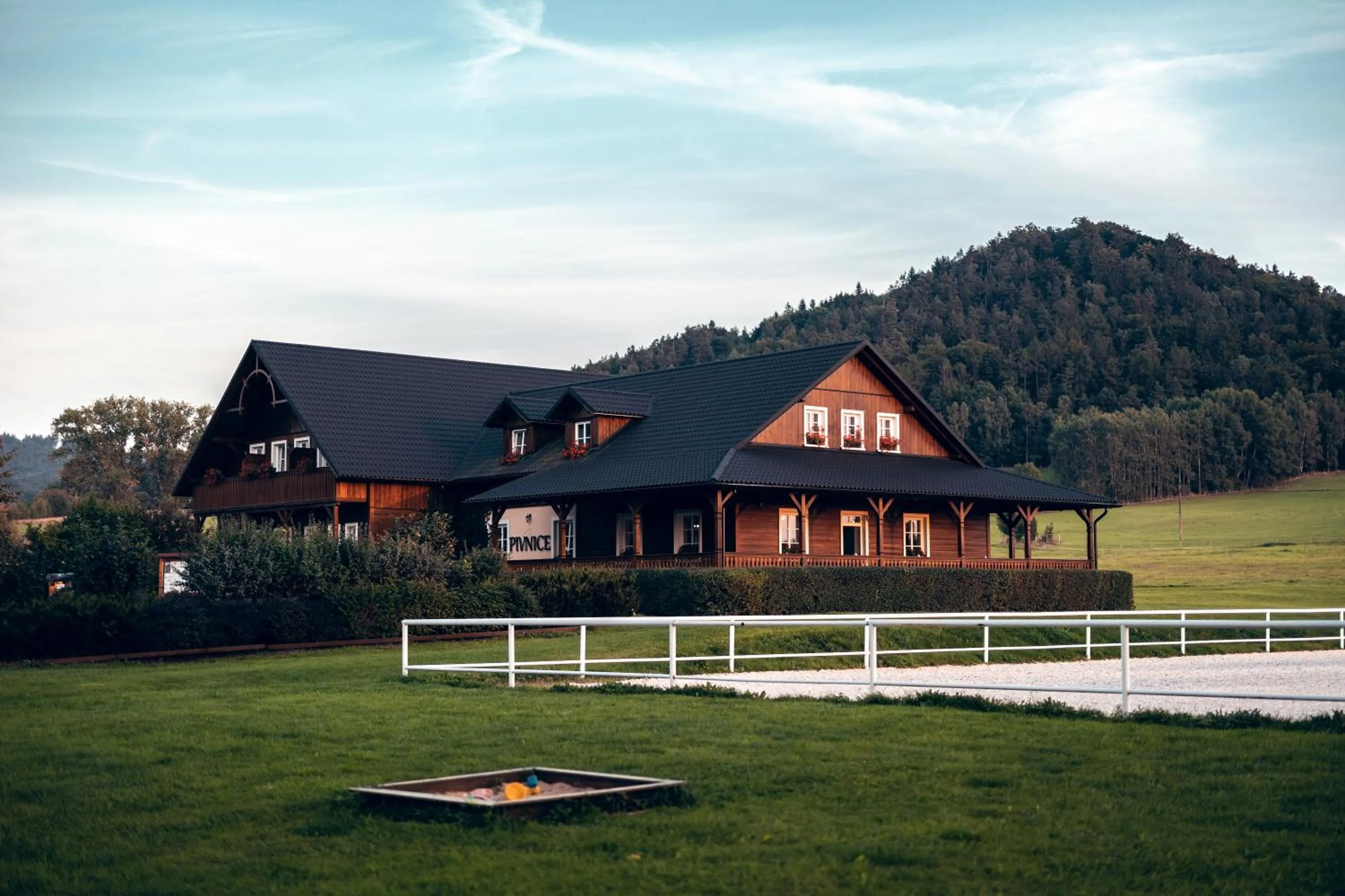 Property building in Apartmán-Hotel Jítravský Dvorec