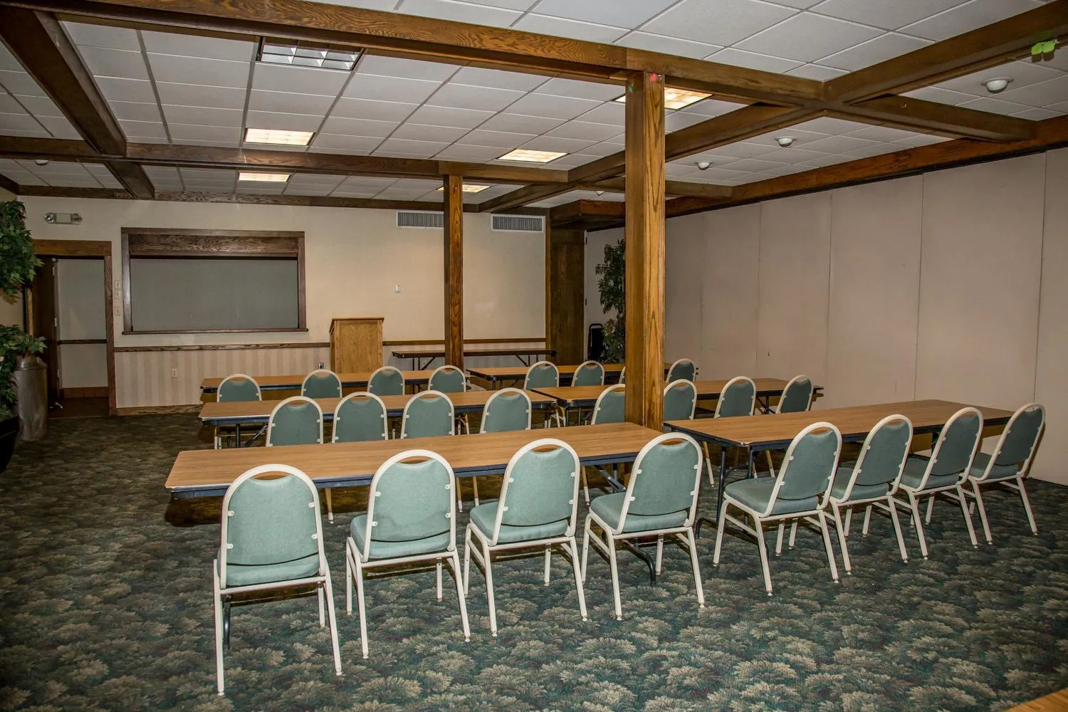 Banquet/Function facilities in Baymont by Wyndham Fargo