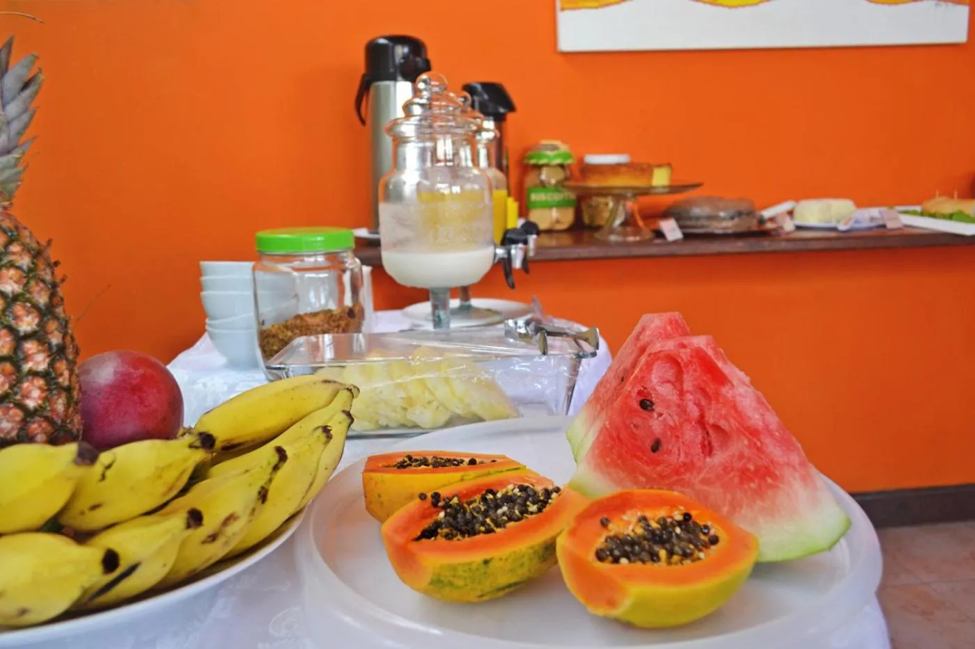 Buffet breakfast in Pousada Aconchego