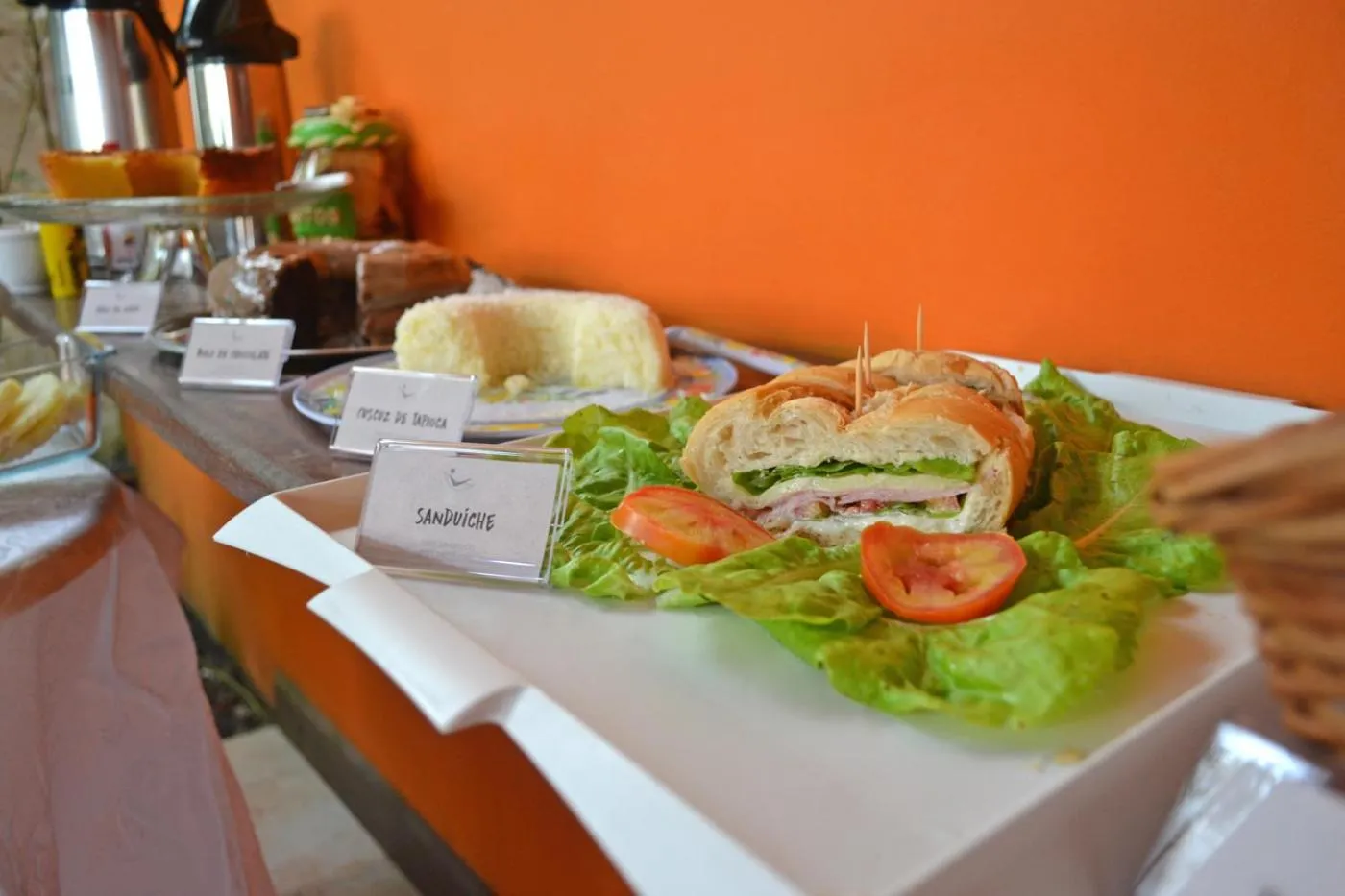 Buffet breakfast in Pousada Aconchego