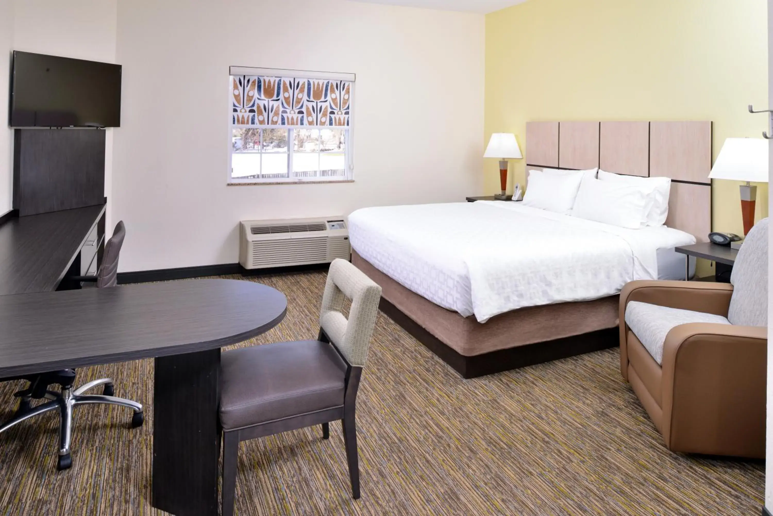 One-Bedroom King Suite with Sofa Bed in Candlewood Suites Winchester by IHG One-Bedroom King Suite with Sofa Bed in Candlewood Suites Winchester by IHG