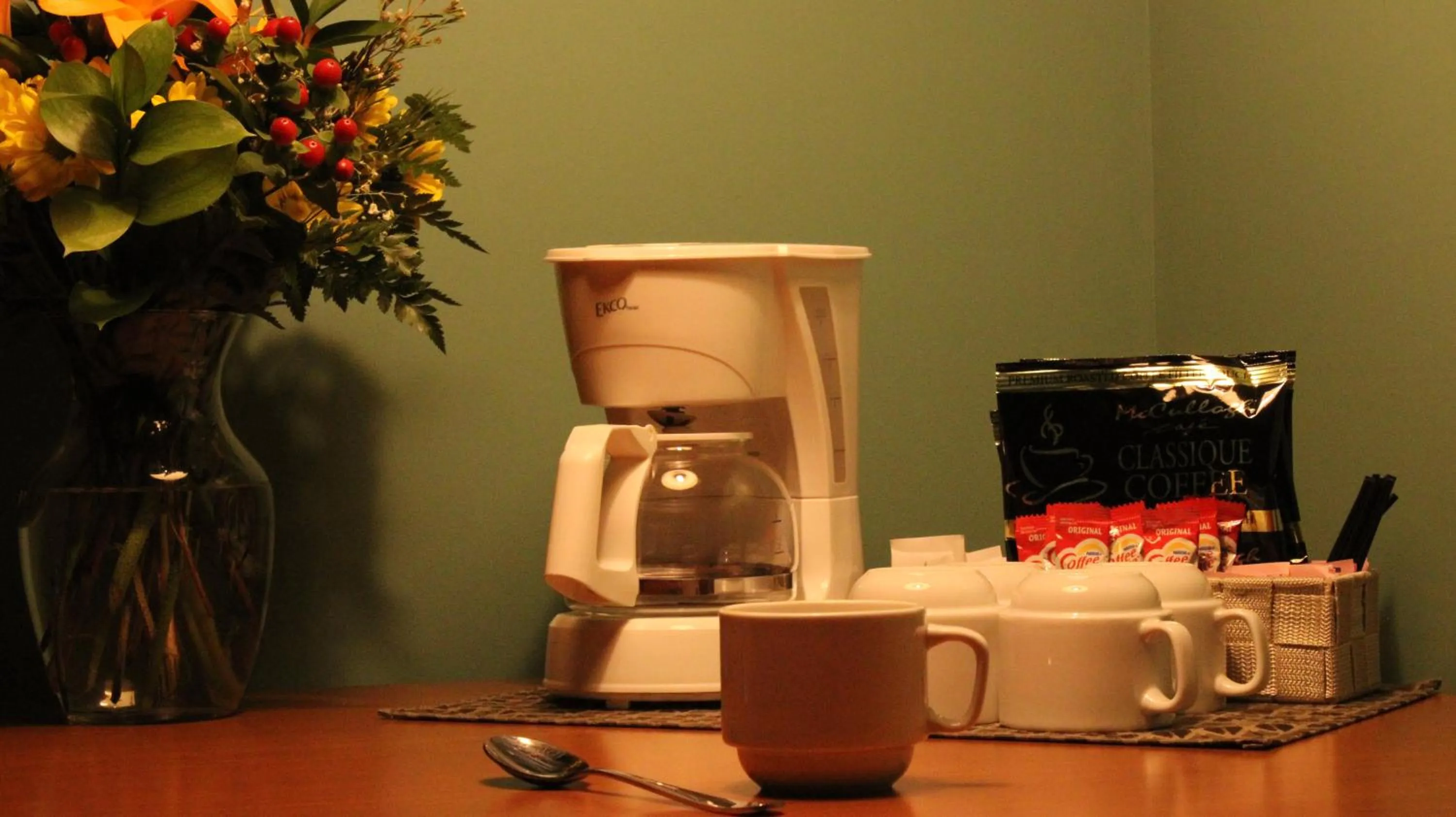 Coffee/tea facilities in Hôtel Val-des-Sources