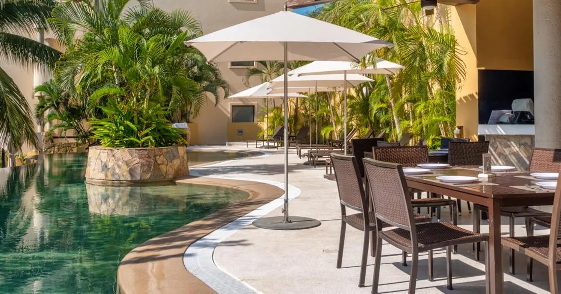 Restaurant/places to eat in Celeste Beach Residences Huatulco Curamoria Collection