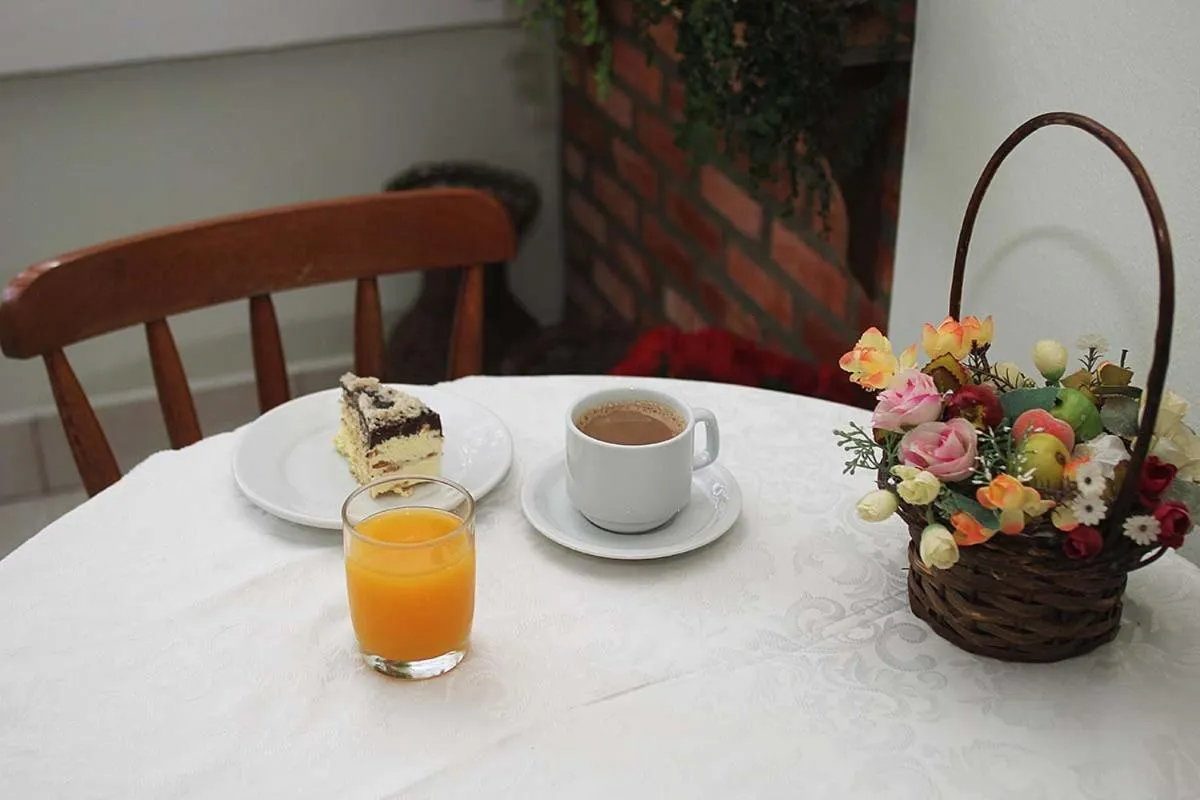 Breakfast in Pousada Jardim Porto Belo