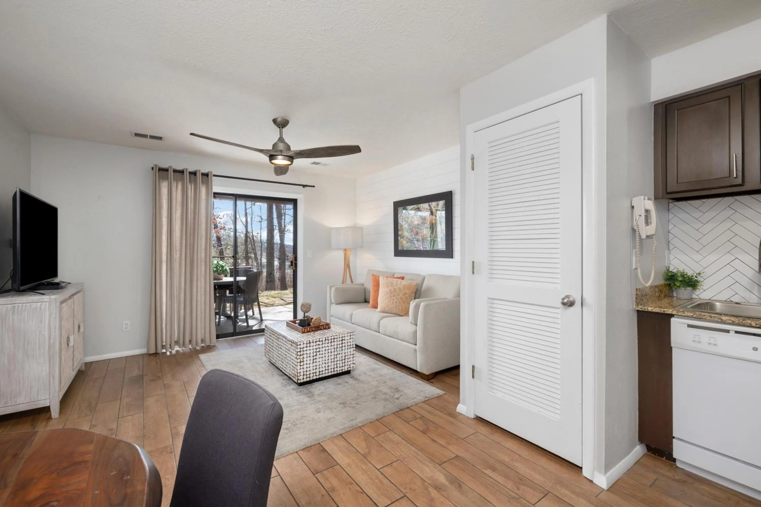 Living room in Still Waters Resort