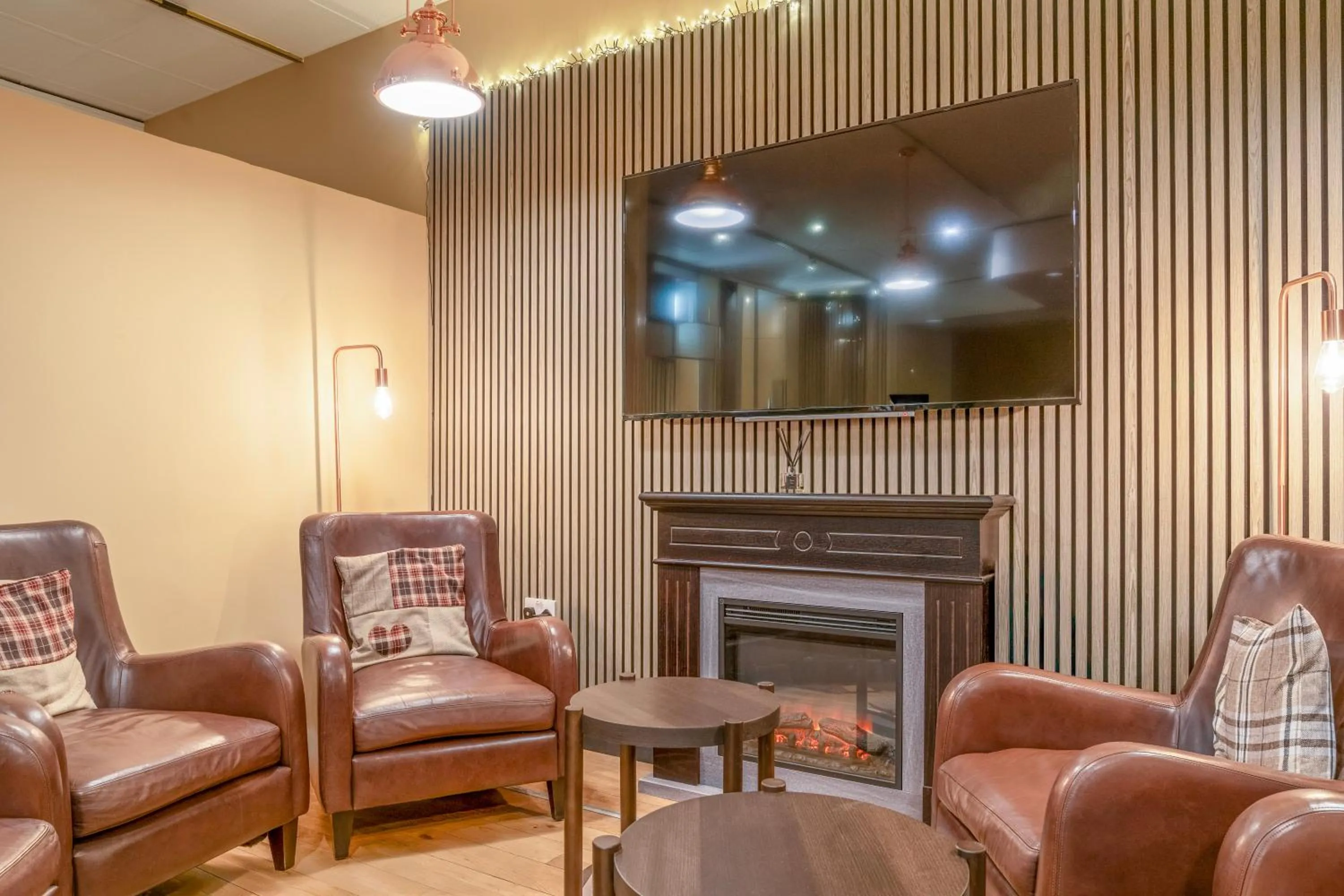 TV and multimedia in Coylumbridge Resort Hotel