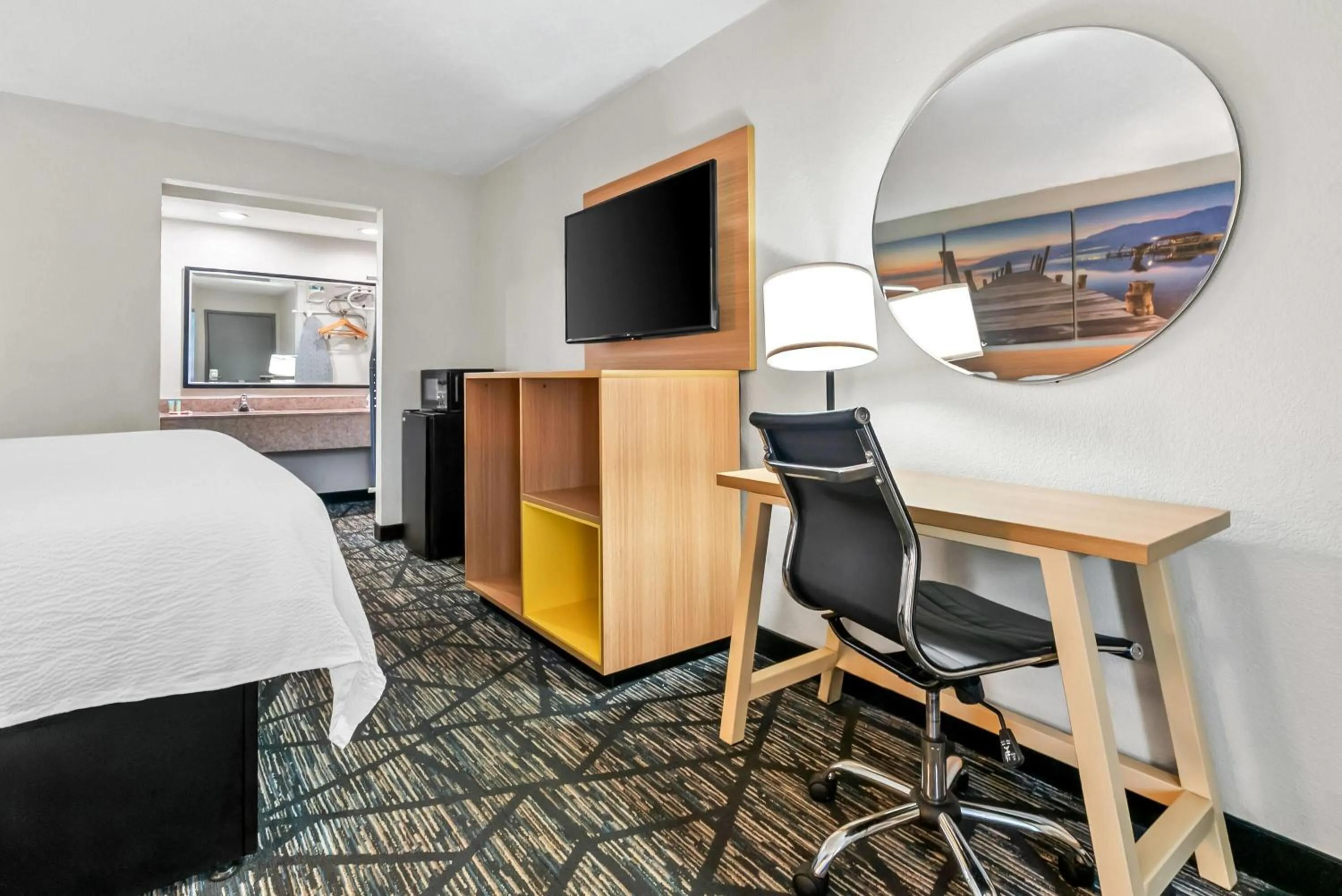 Bed in Days Inn by Wyndham Aiken - Interstate Hwy 20