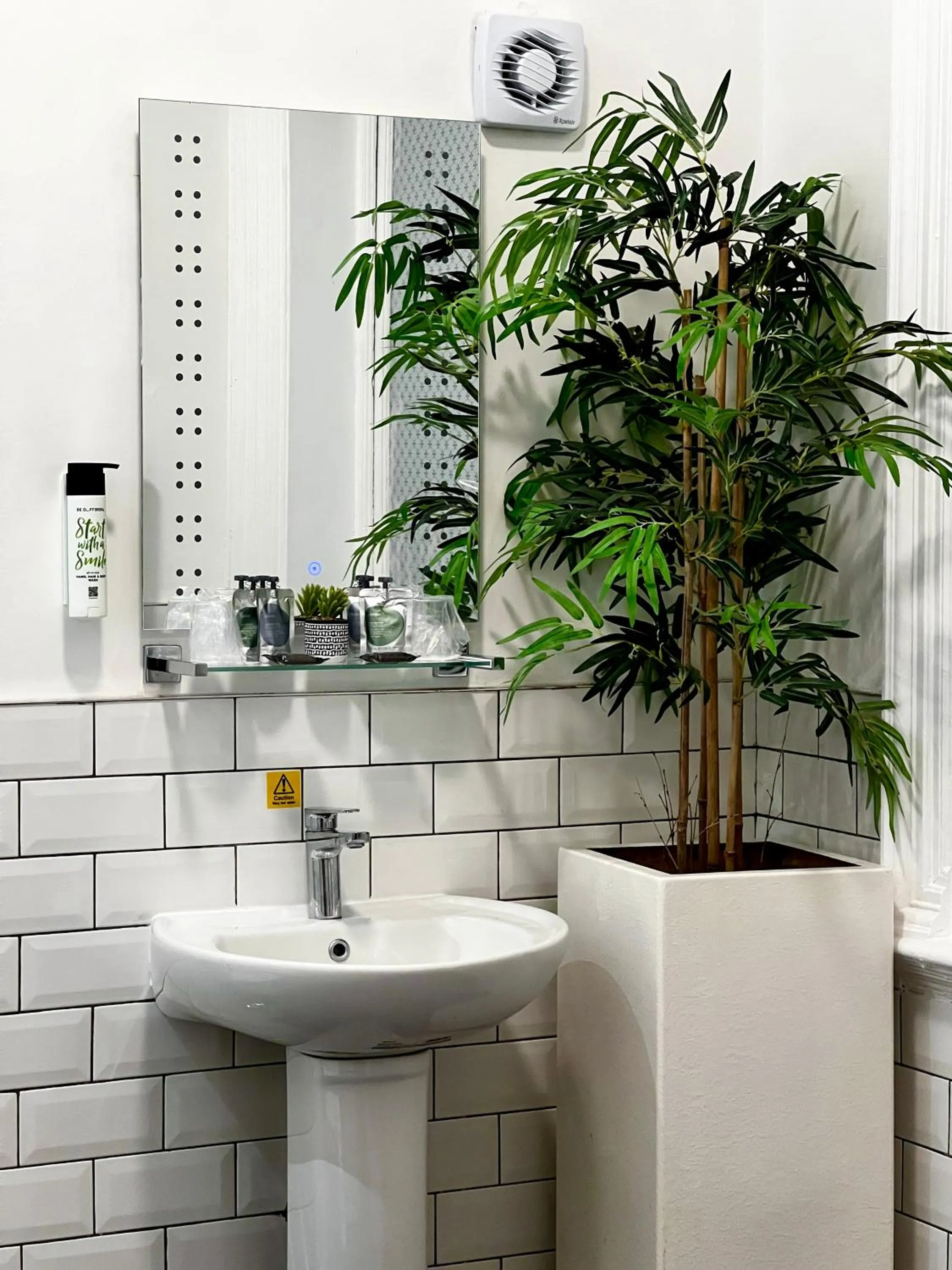 Toilet in Best Western The Grand Hotel Hartlepool