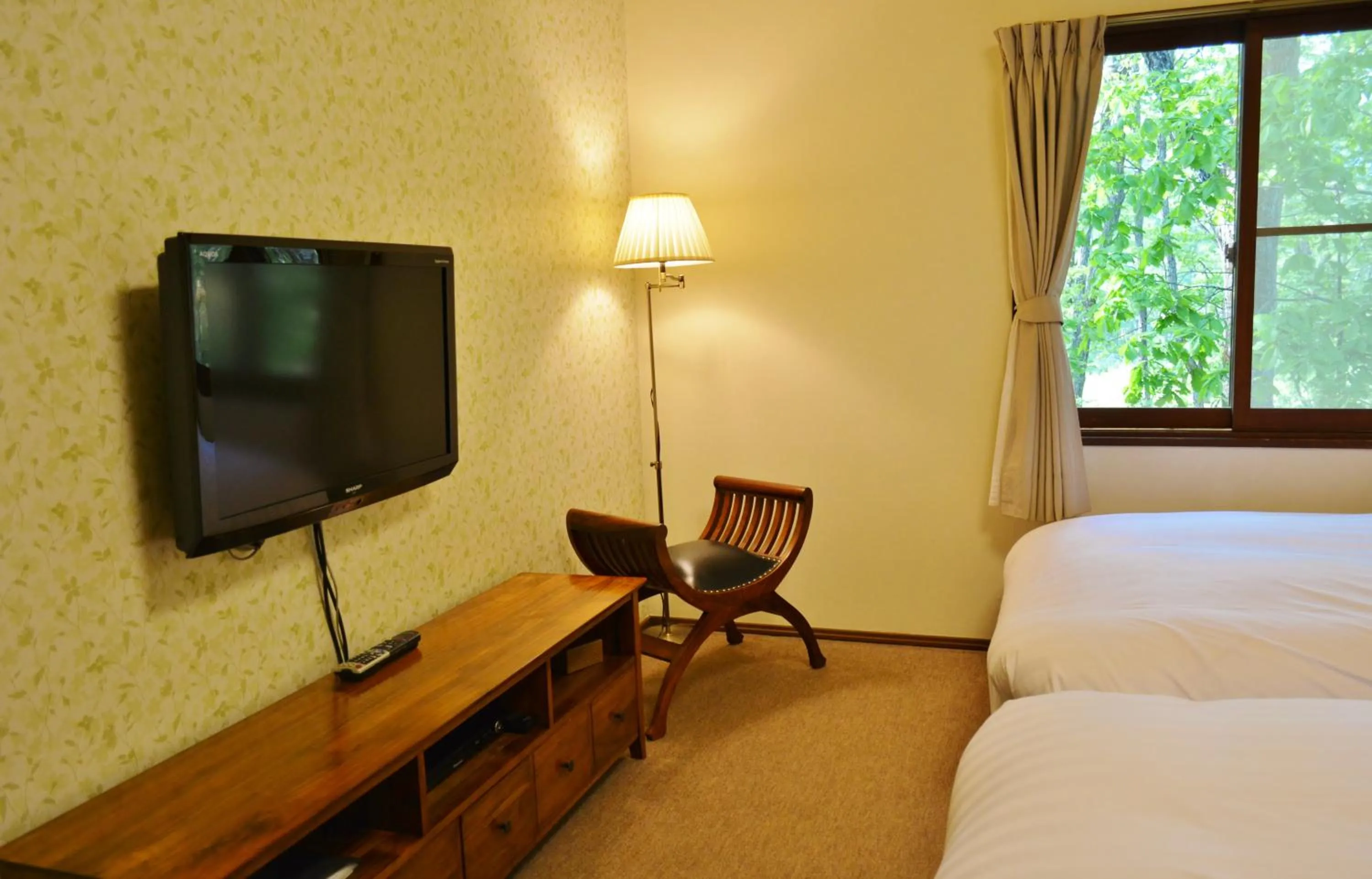 Photo of the whole room, Bed in Hakuba Skala Inn