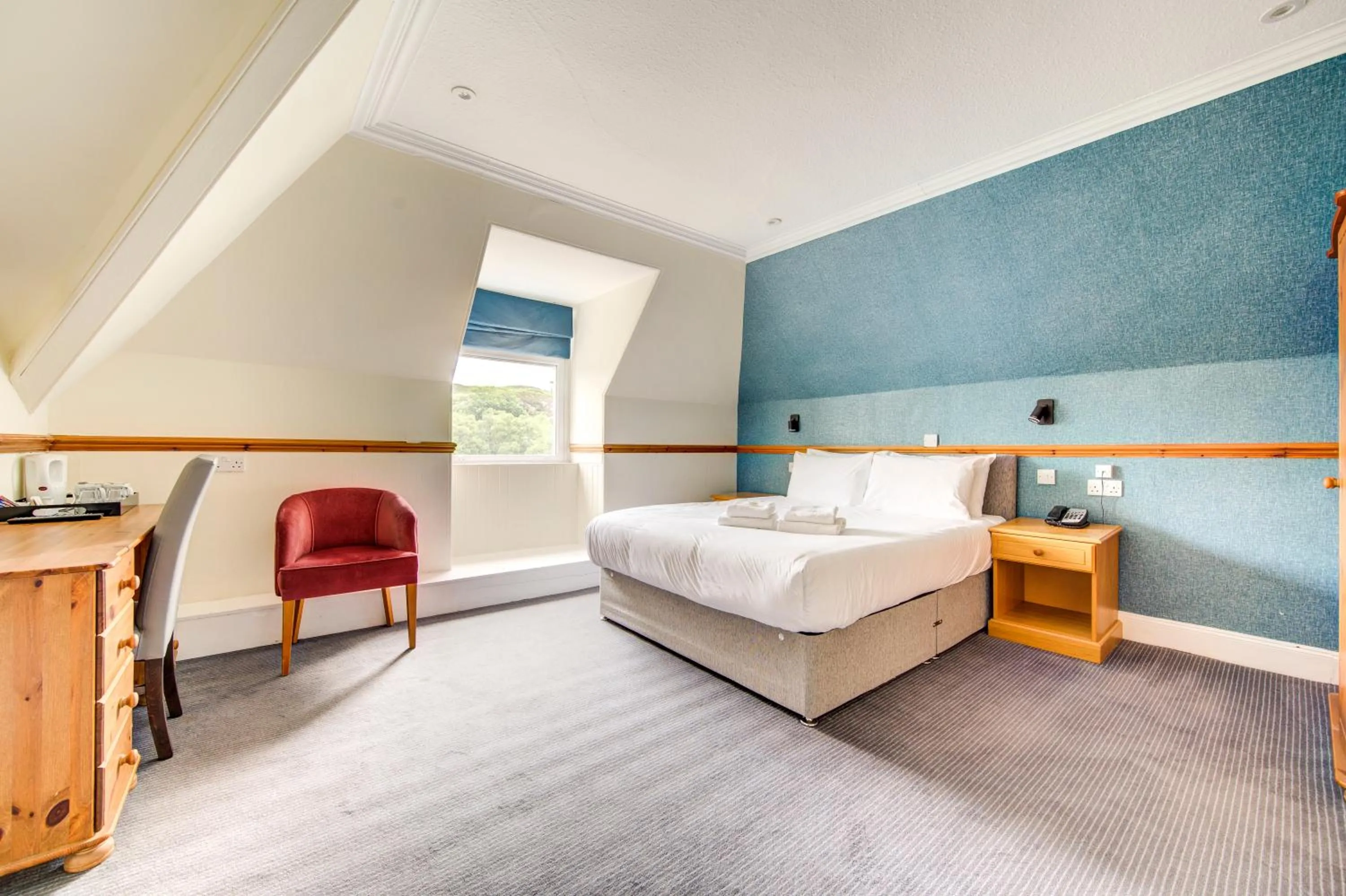 Bed in The Morar Hotel