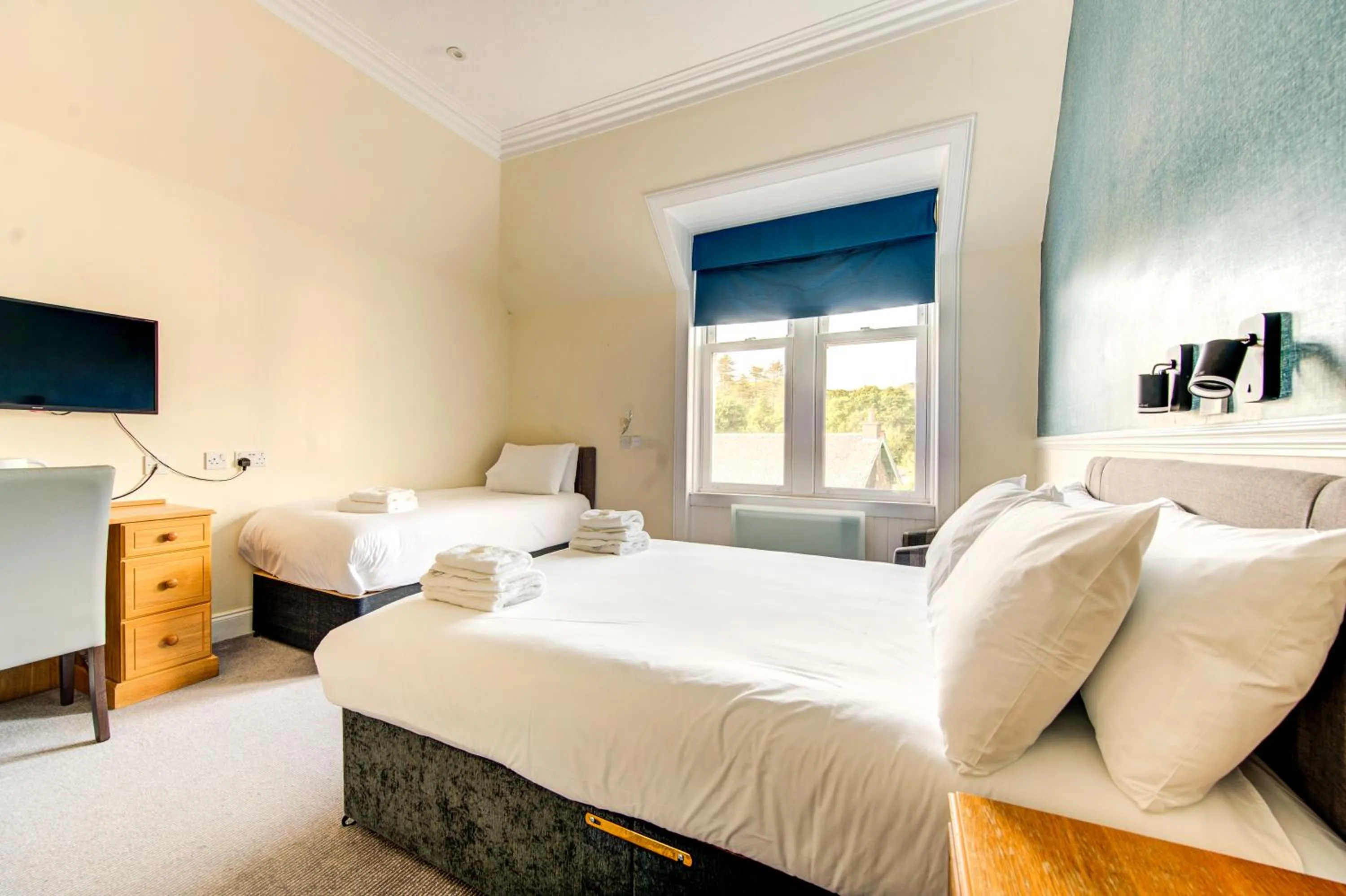 Bed in The Morar Hotel