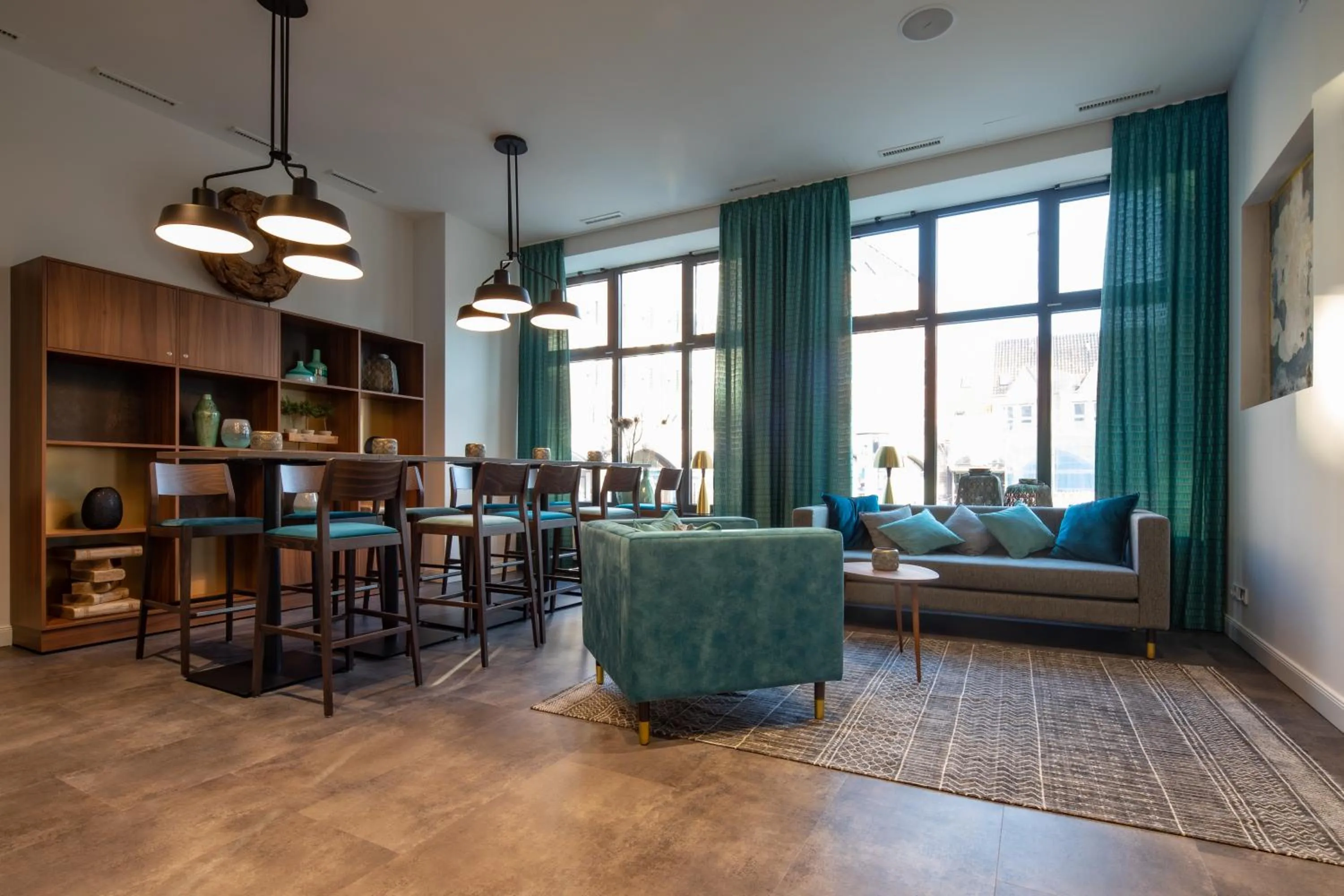 Lounge or bar in Holiday Inn - the niu, Rig Lübeck by IHG