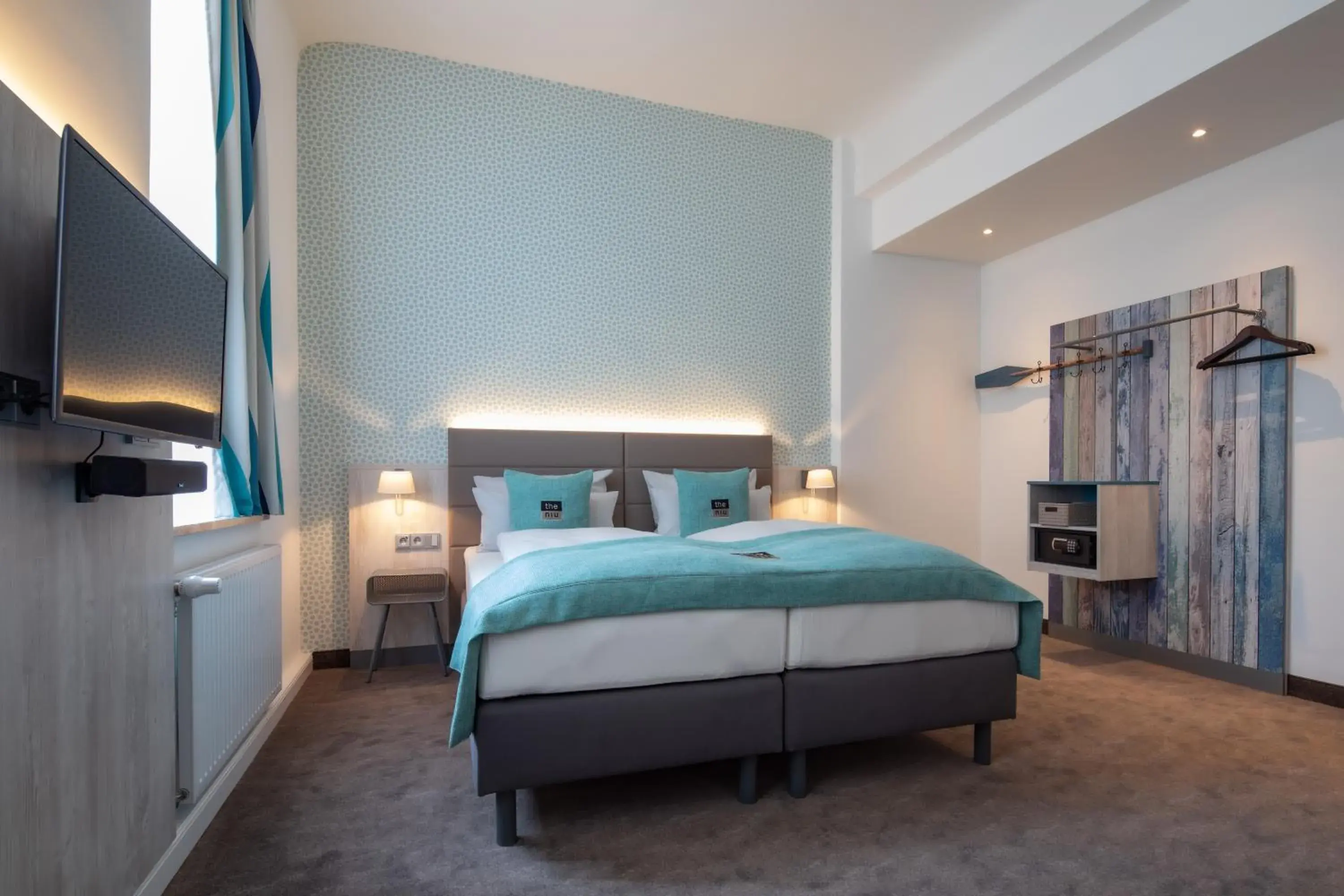 Deluxe Double or Twin Room in Holiday Inn - the niu, Rig Lübeck by IHG Deluxe Double or Twin Room in Holiday Inn - the niu, Rig Lübeck by IHG