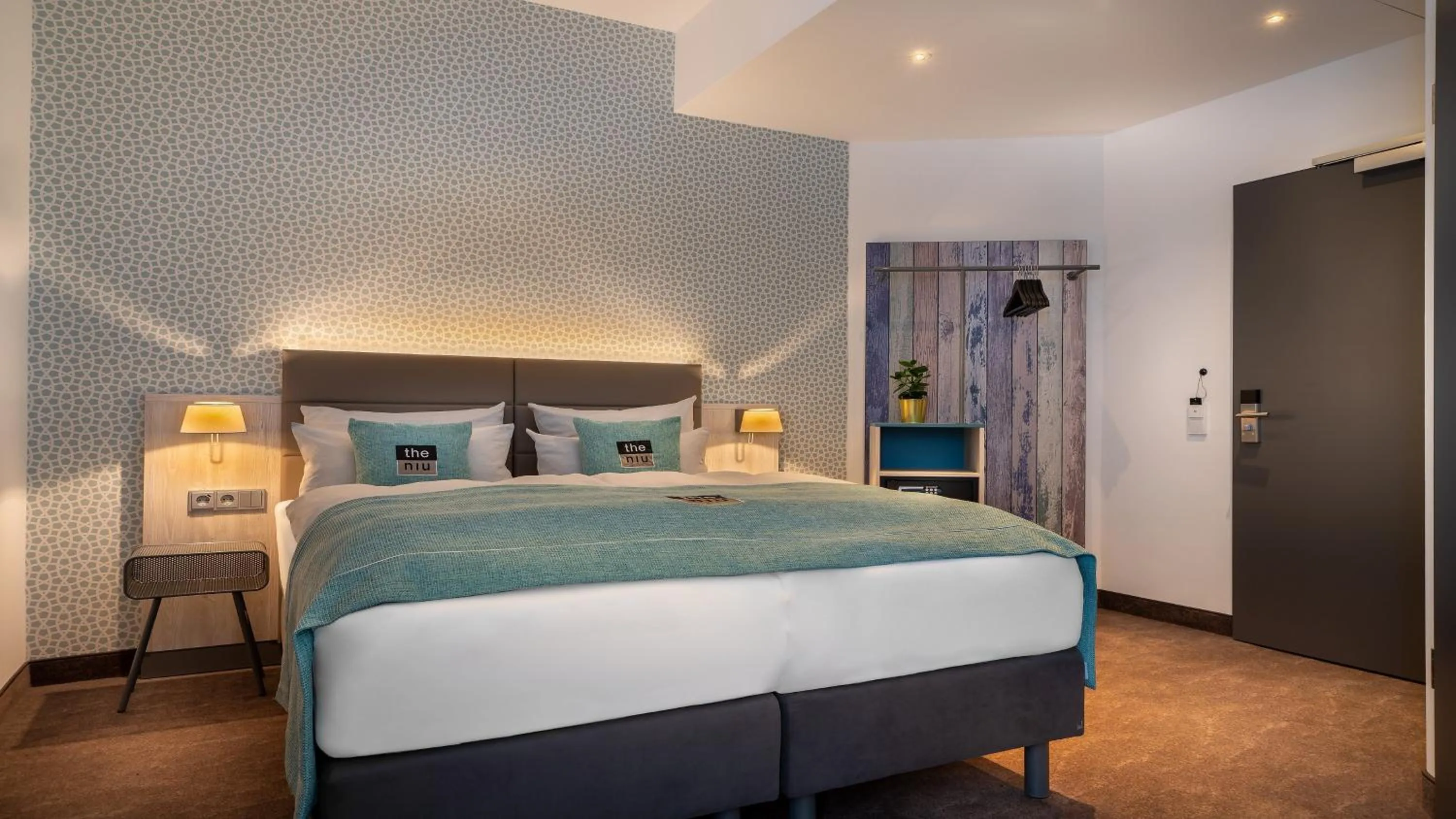 Photo of the whole room, Bed in Holiday Inn - the niu, Rig Lübeck by IHG