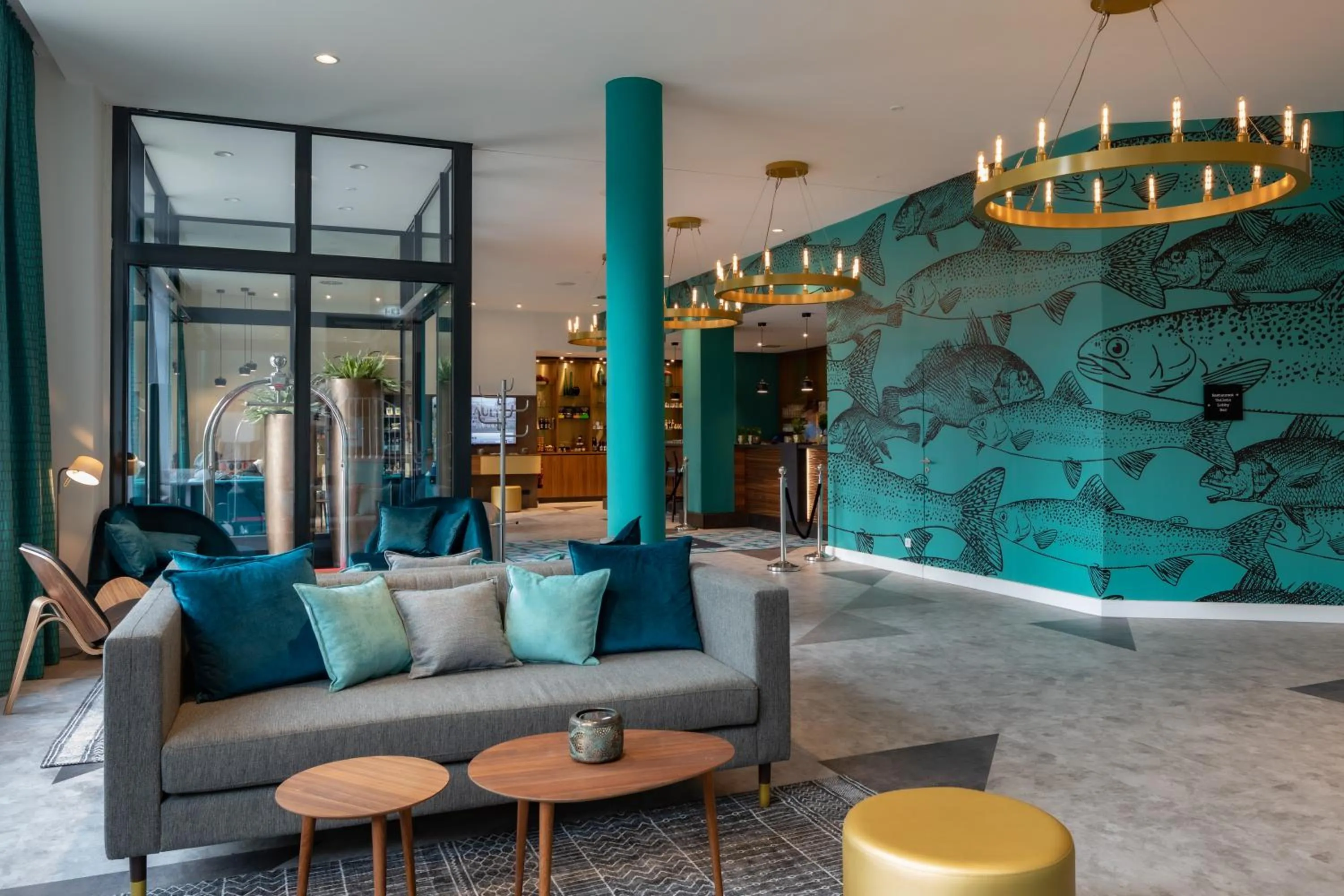 Lounge or bar in Holiday Inn - the niu, Rig Lübeck by IHG