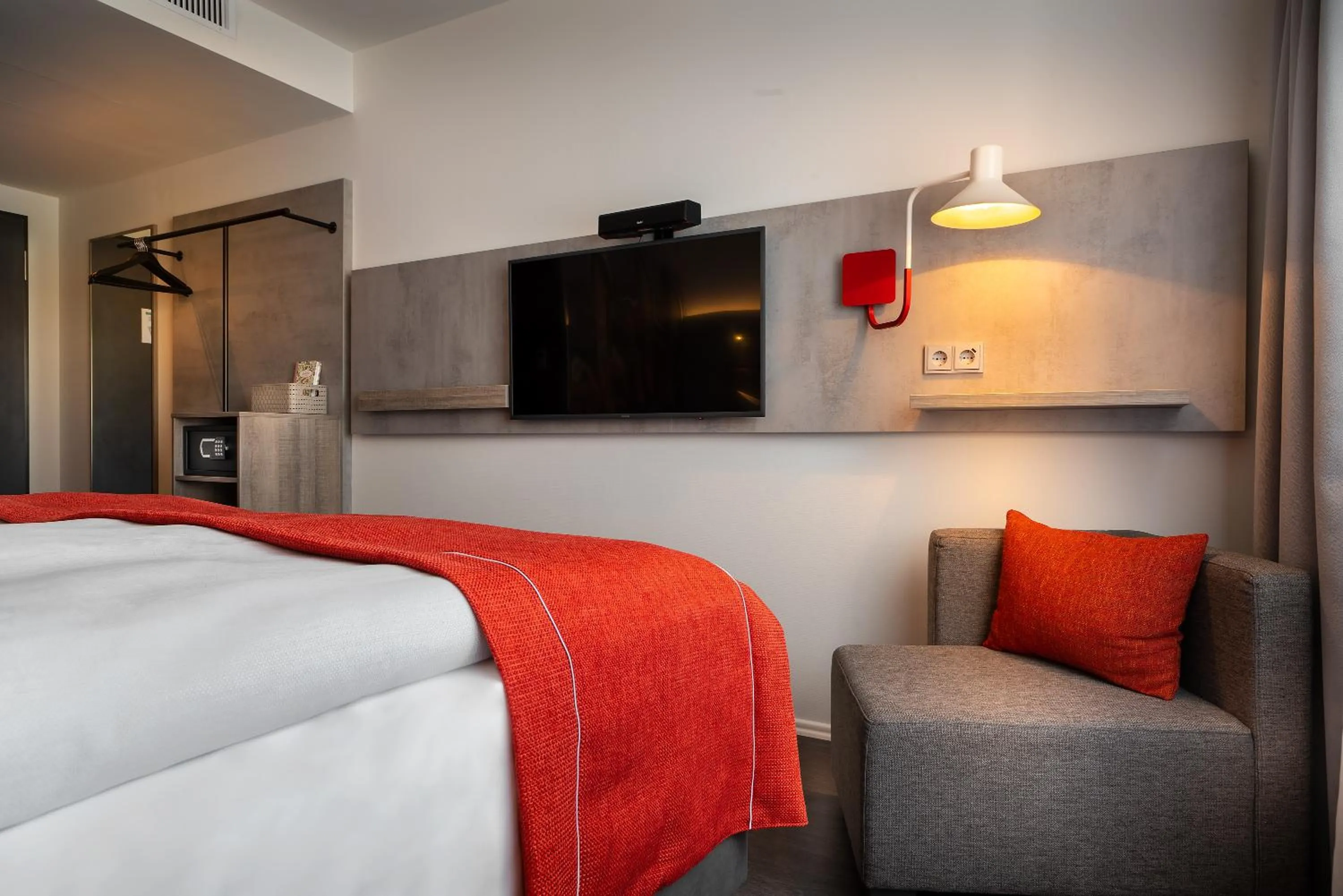 Bedroom, Bed in Holiday Inn - the niu, Hide Berlin Friedrichshain by IHG