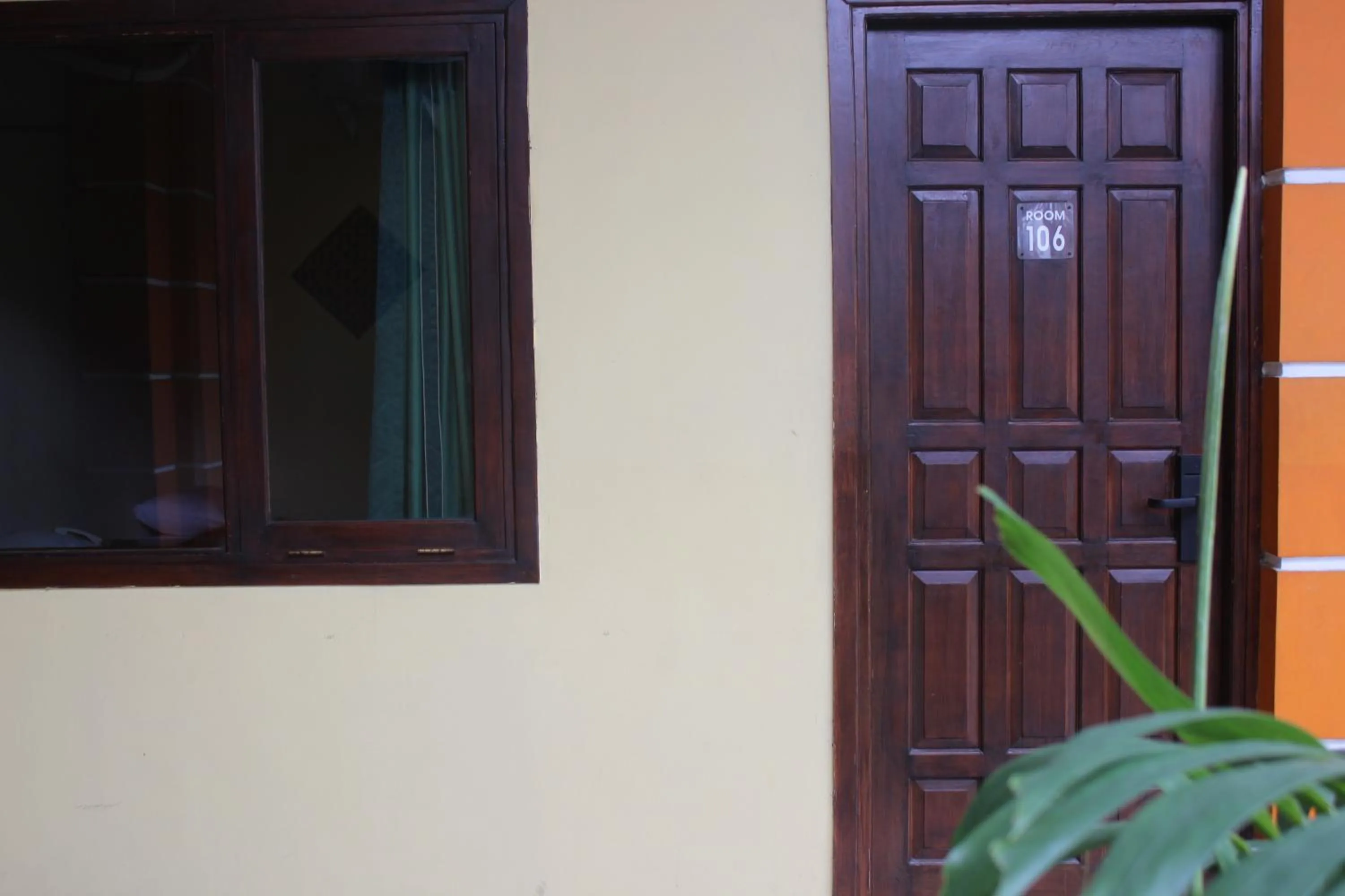 Property building in Hotel Ronggolawe