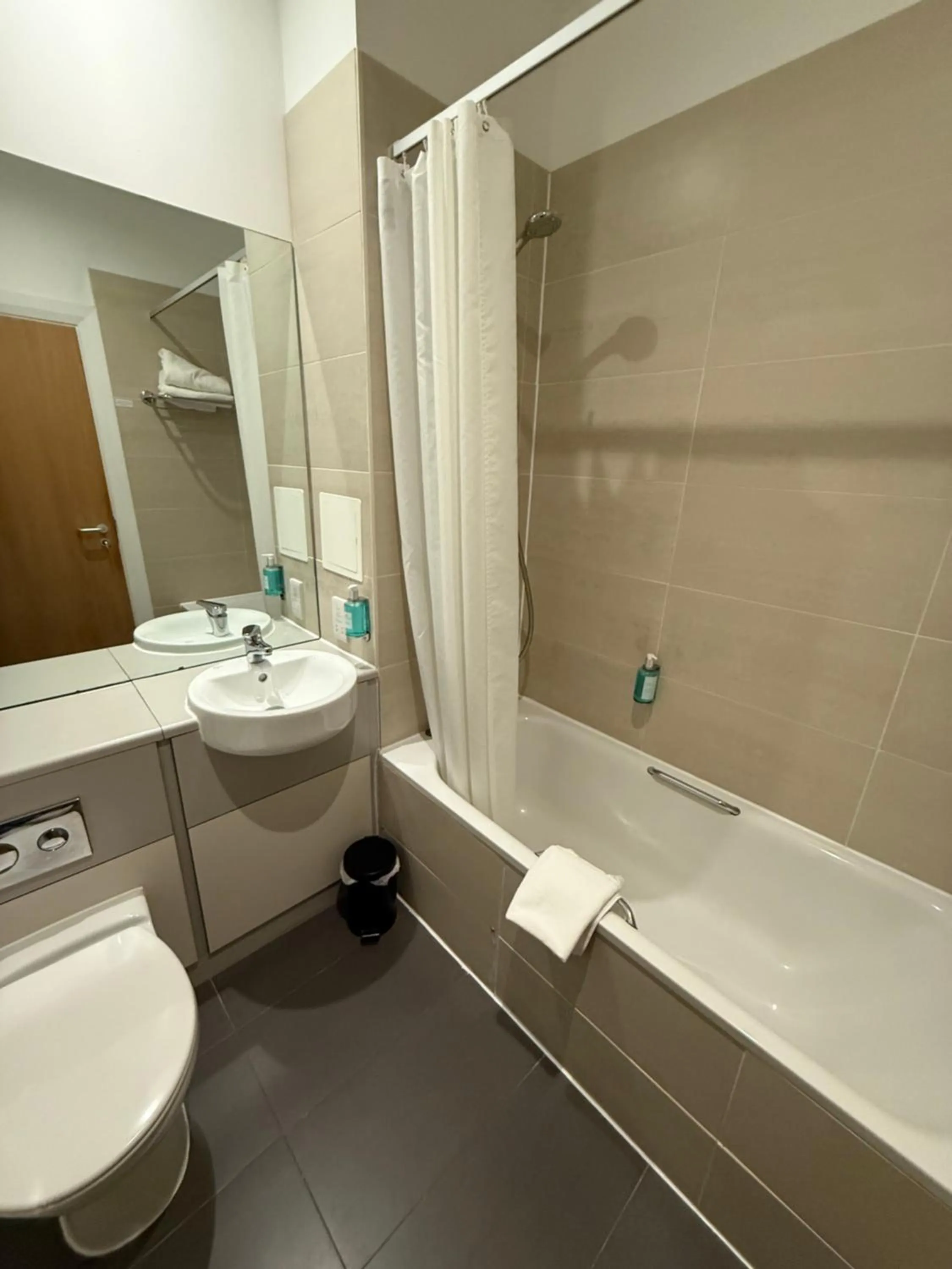 Bathroom in Best Western Balgeddie House Hotel