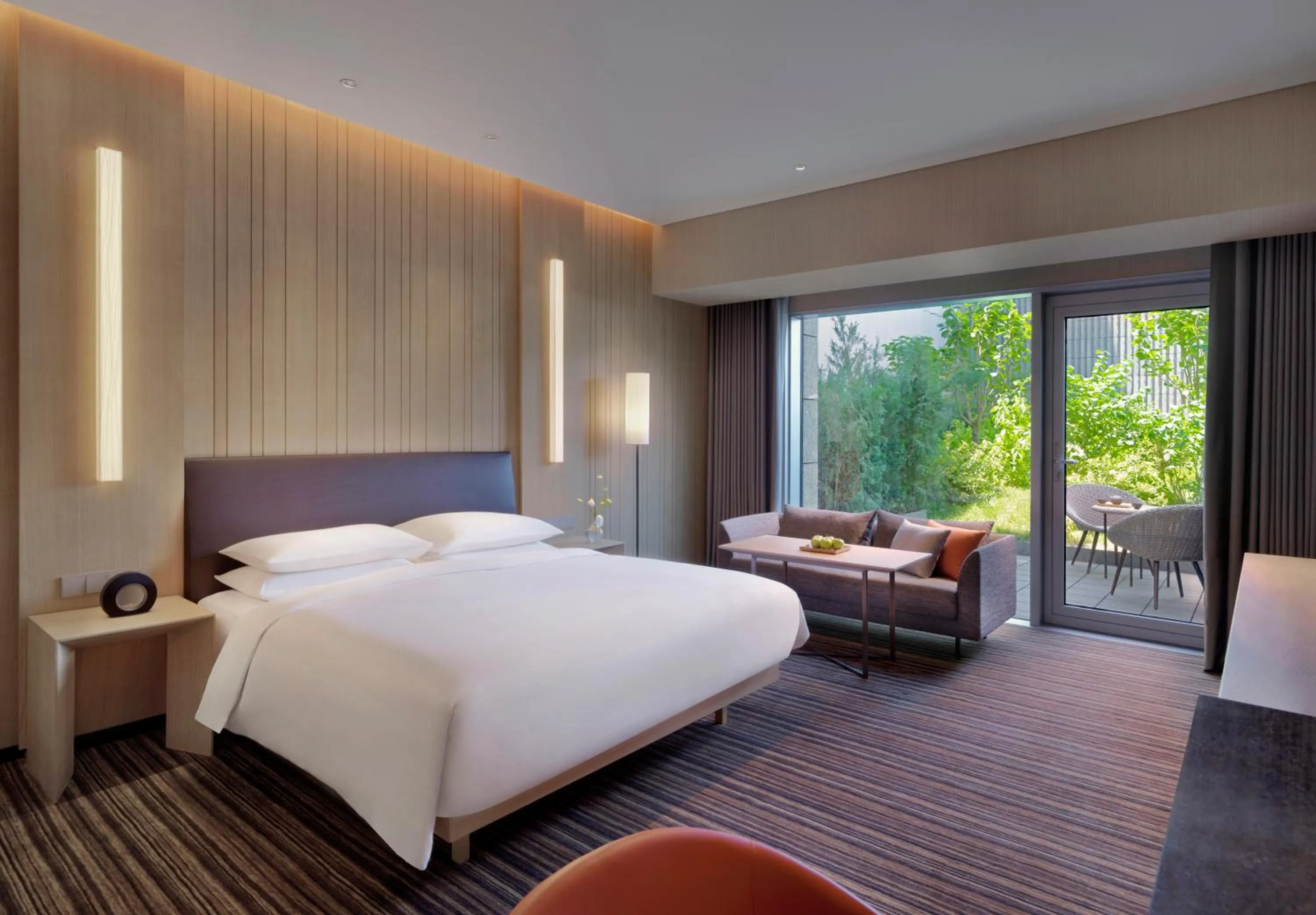 Photo of the whole room, Bed in Hyatt Regency Beijing Wangjing