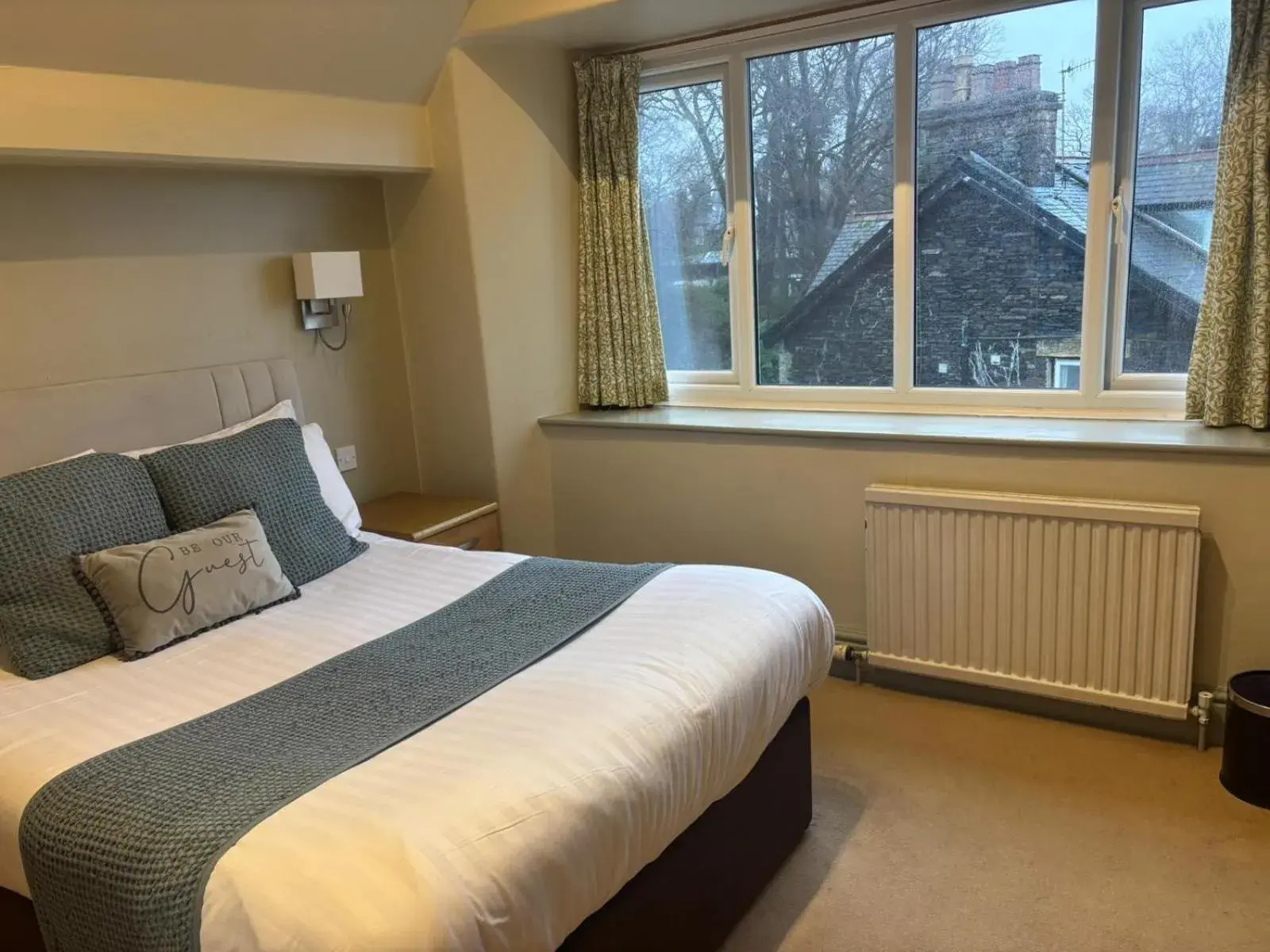 Double Room in Windermere Park B&B inc Free off-site Health Club Double Room in Windermere Park B&B inc Free off-site Health Club