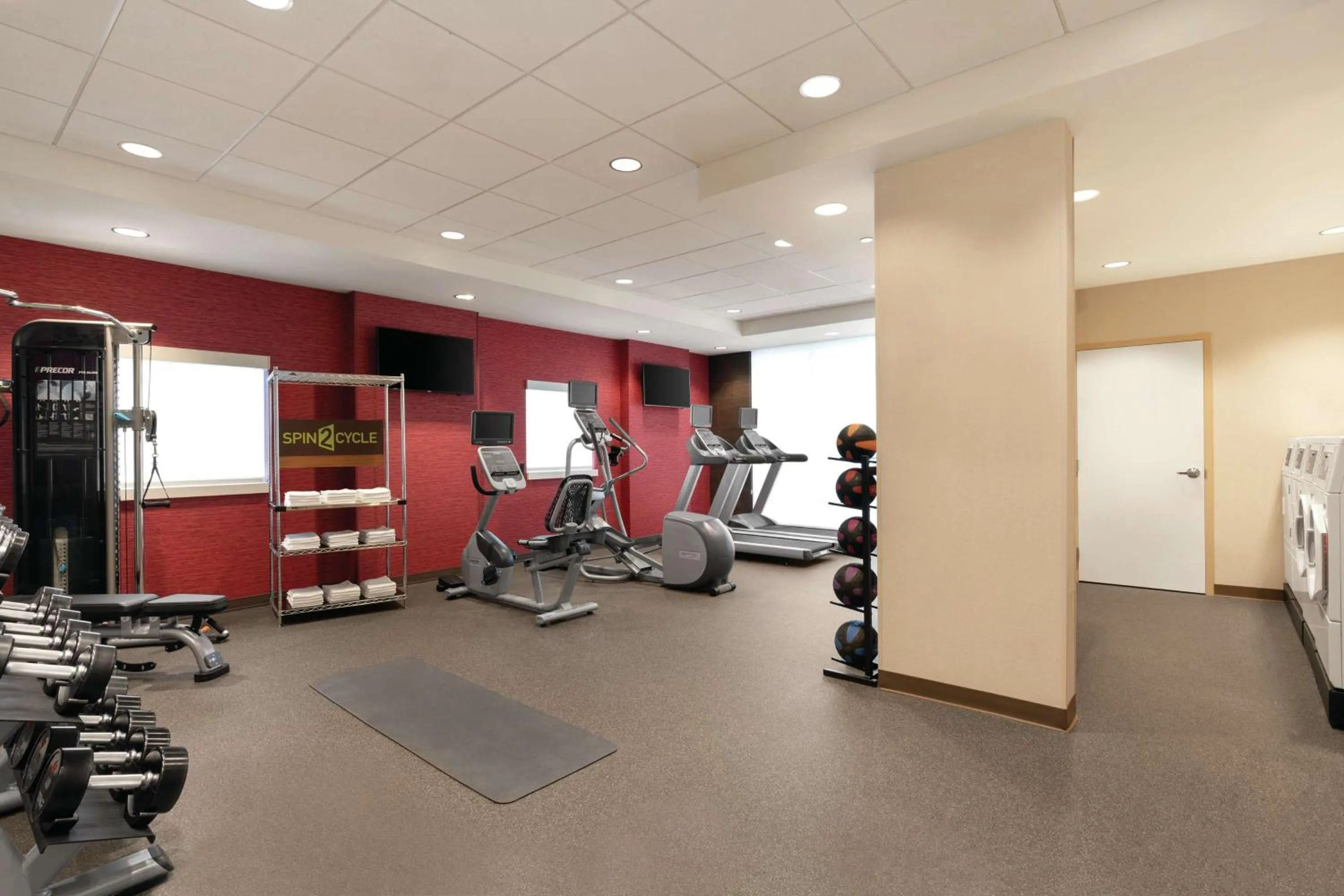 Fitness centre/facilities in Home2 Suites By Hilton Lancaster