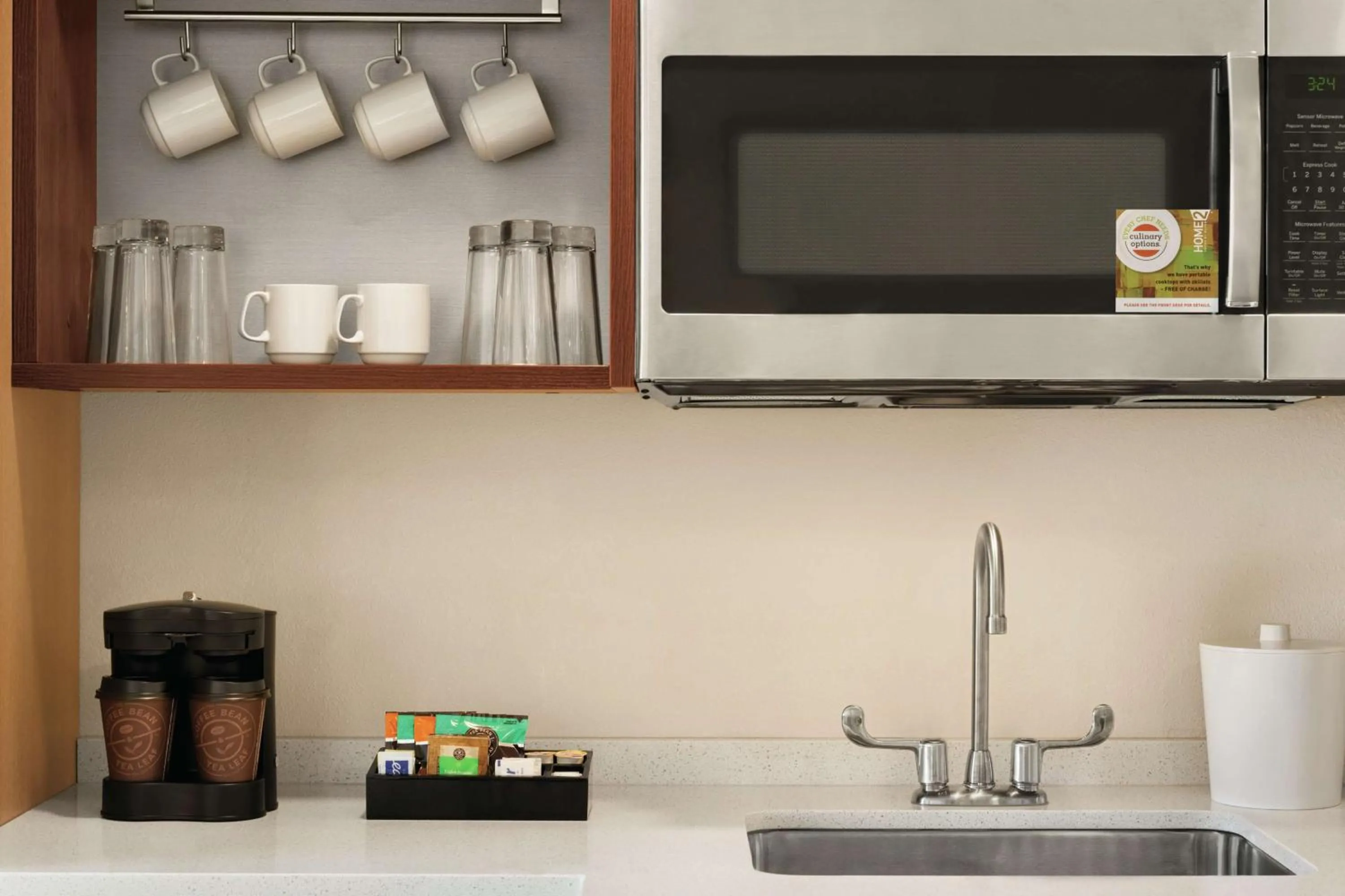 Kitchen or kitchenette in Home2 Suites By Hilton Lancaster