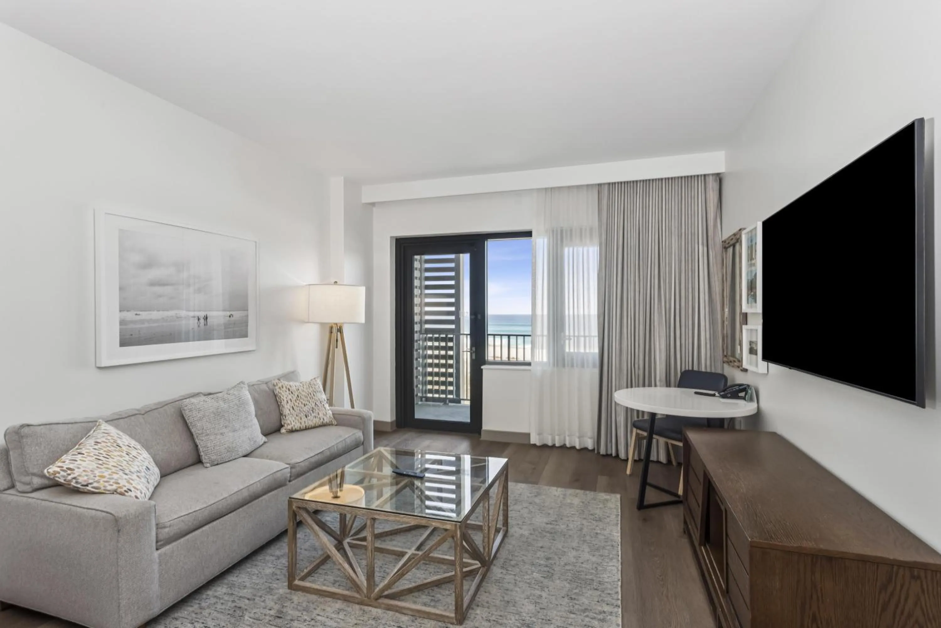 Living room in The Lodge at Gulf State Park, A Hilton Hotel