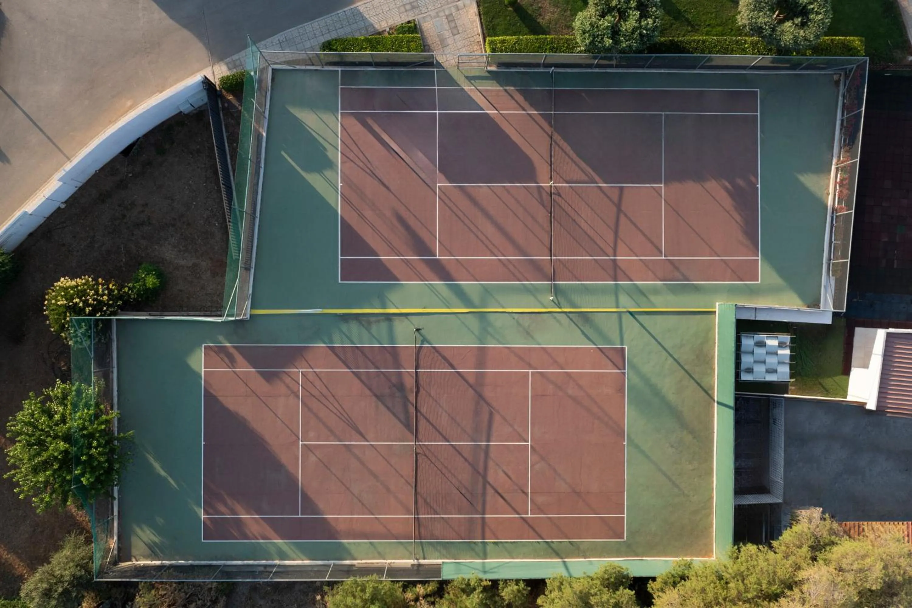 Tennis court in Amaronda Resort & Spa Eretria
