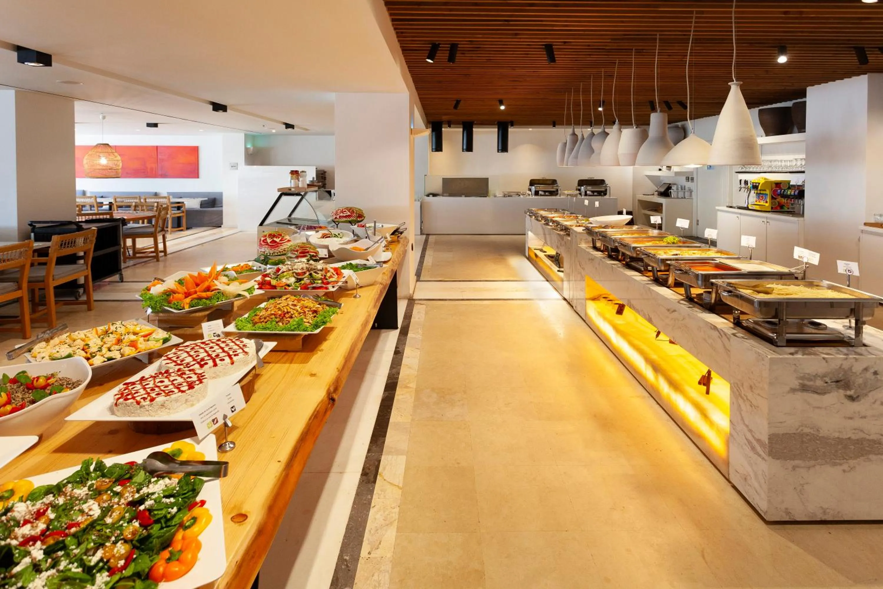 Food and drinks in Amaronda Resort & Spa Eretria