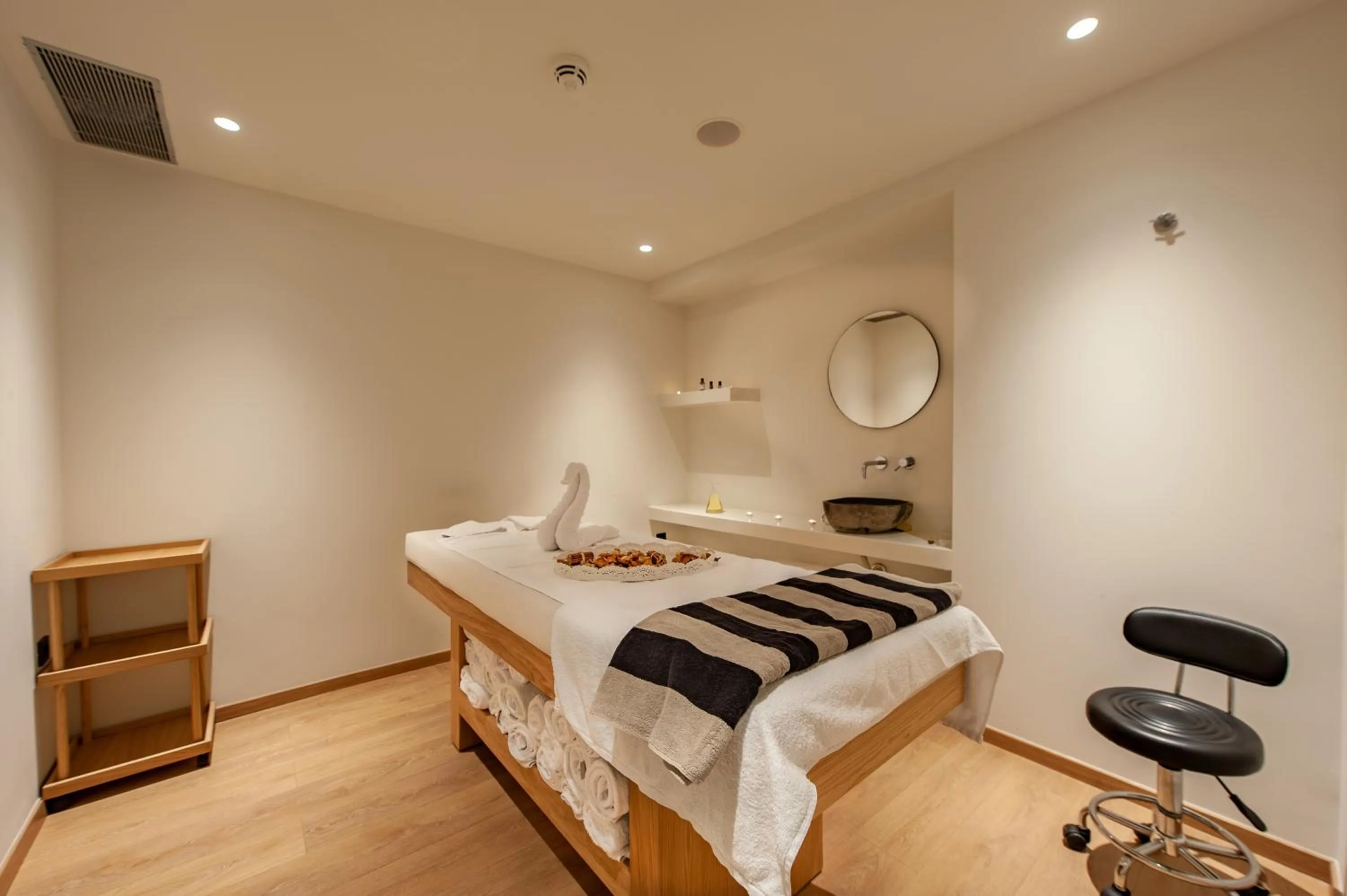 Massage in Amaronda Resort & Spa Eretria