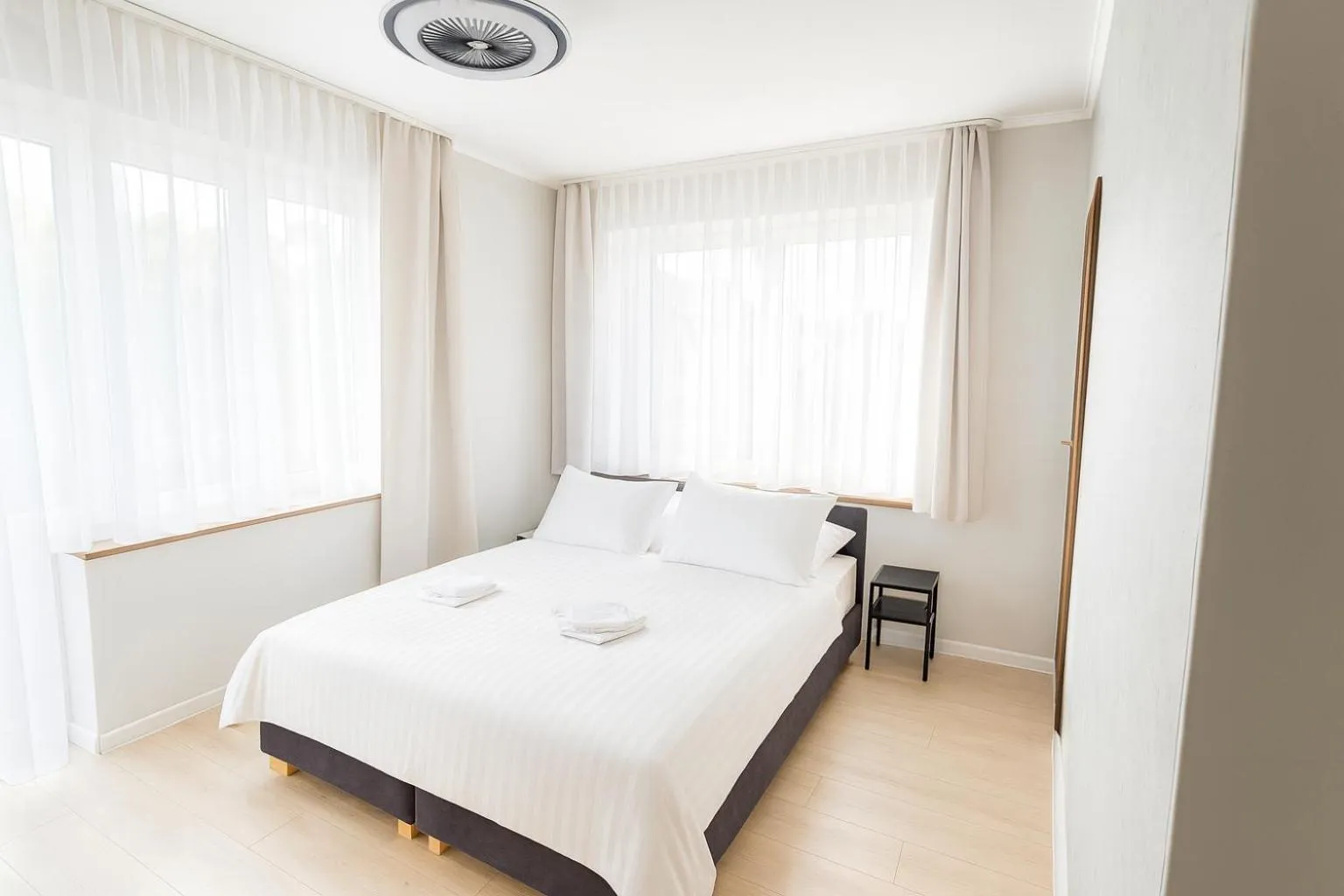 Twin Room with Balcony in JoValiMarAnt