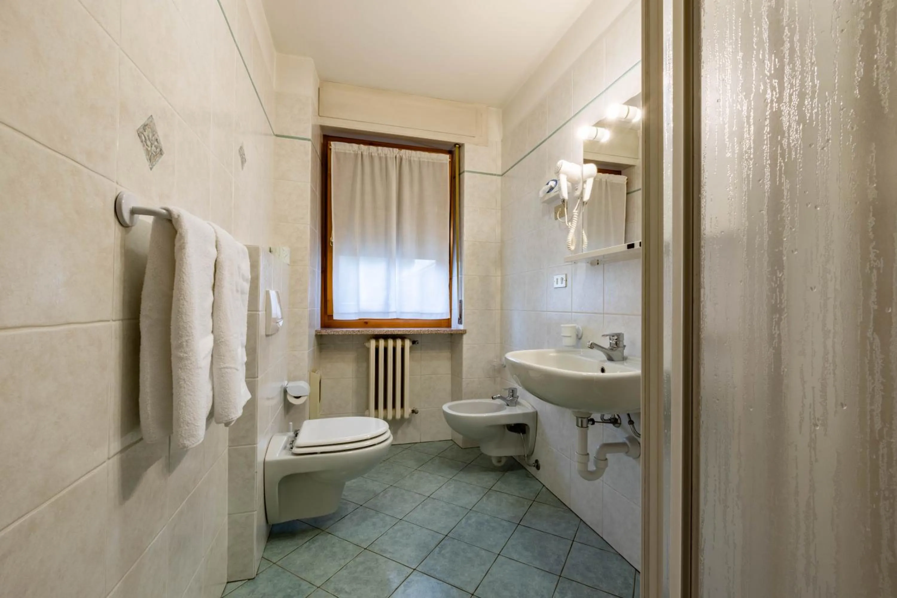 Bathroom in Hotel Beau Sejour Pré-Saint-Didier