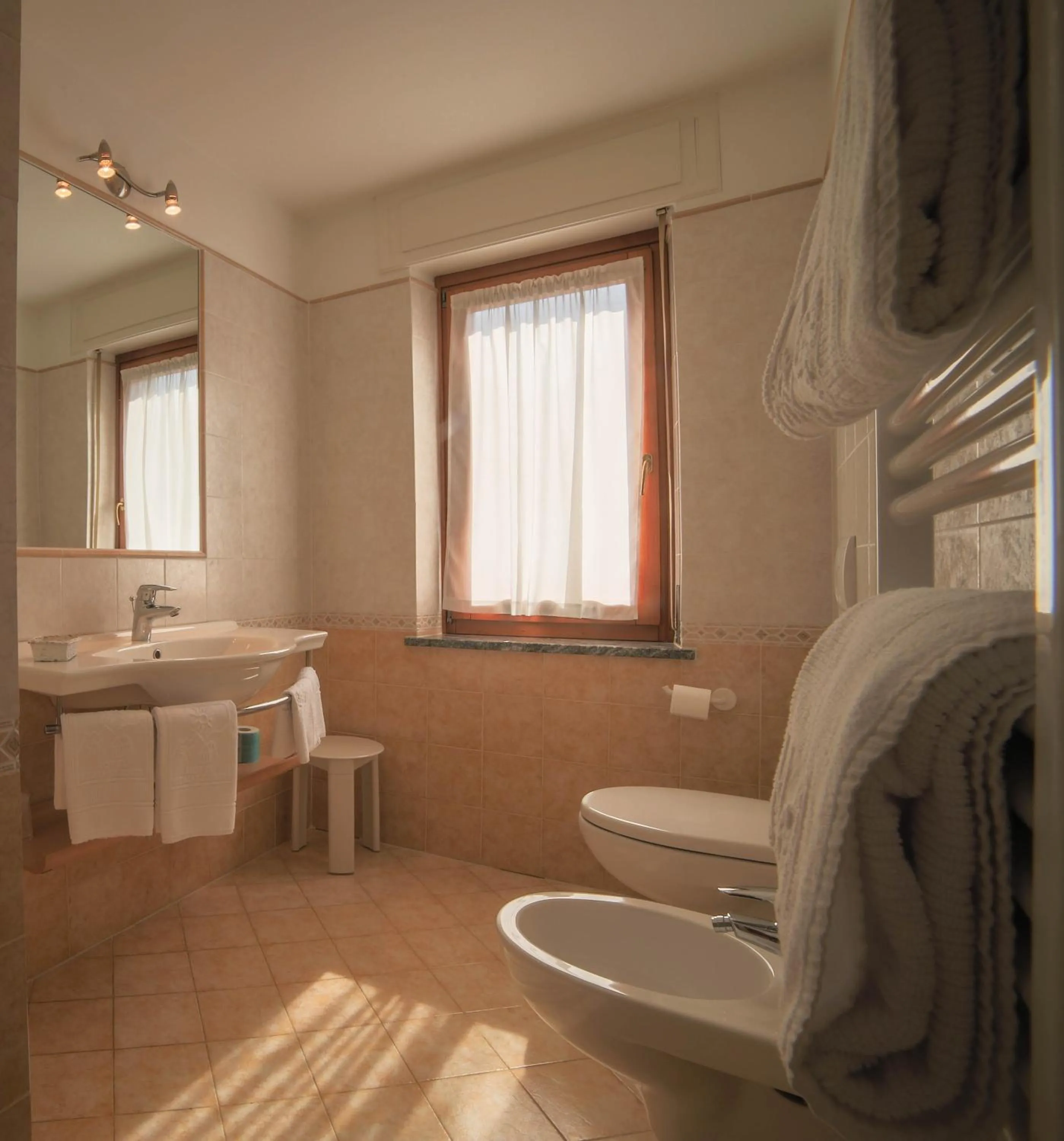 Bathroom in Hotel Beau Sejour Pré-Saint-Didier