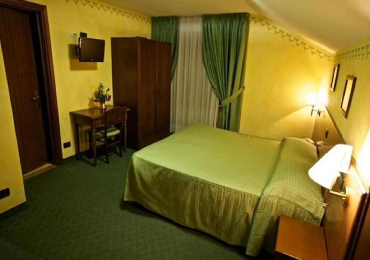 Bed in Hotel Beau Sejour Pré-Saint-Didier