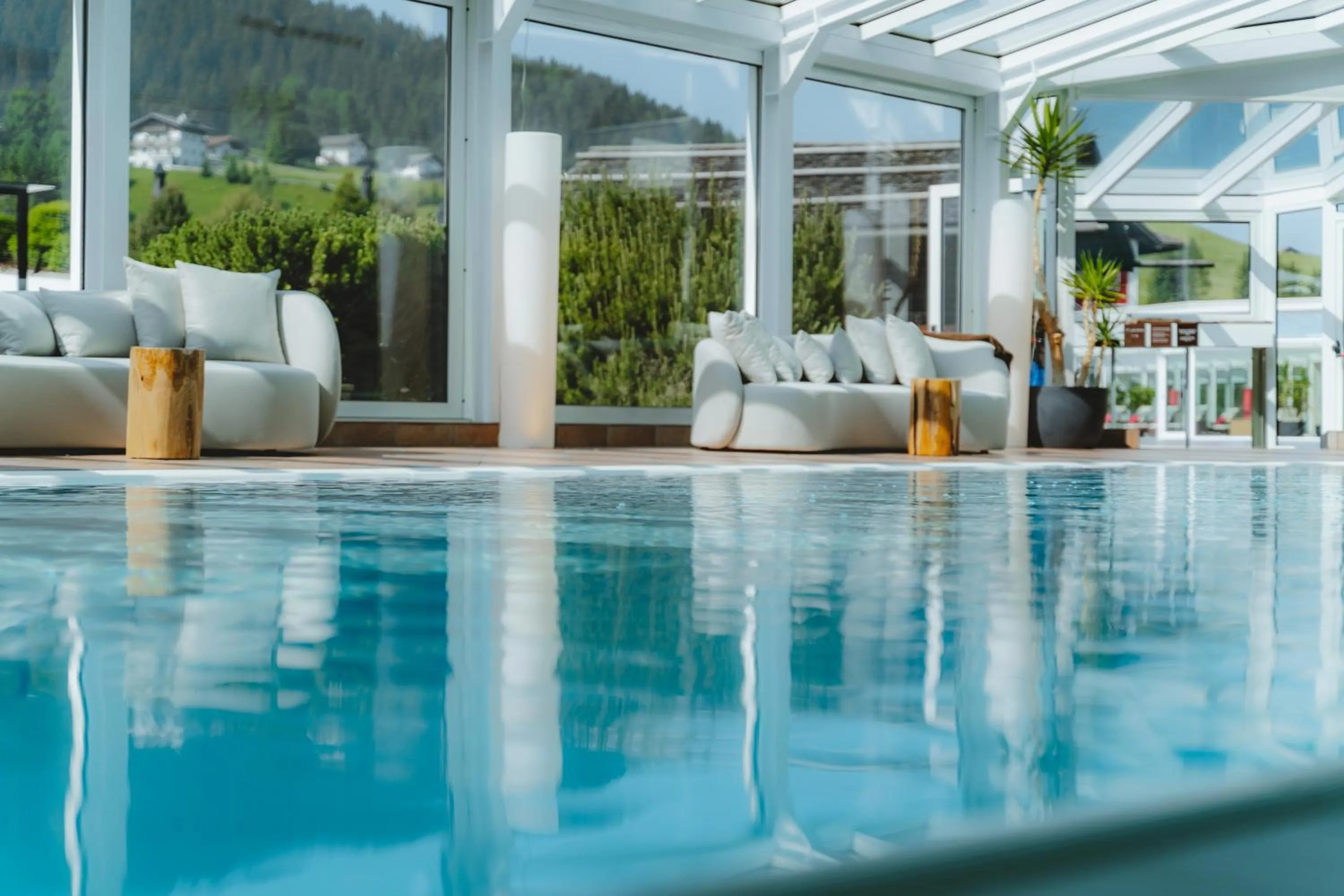 Swimming pool in Hotel Alpenroyal - The Leading Hotels of the World